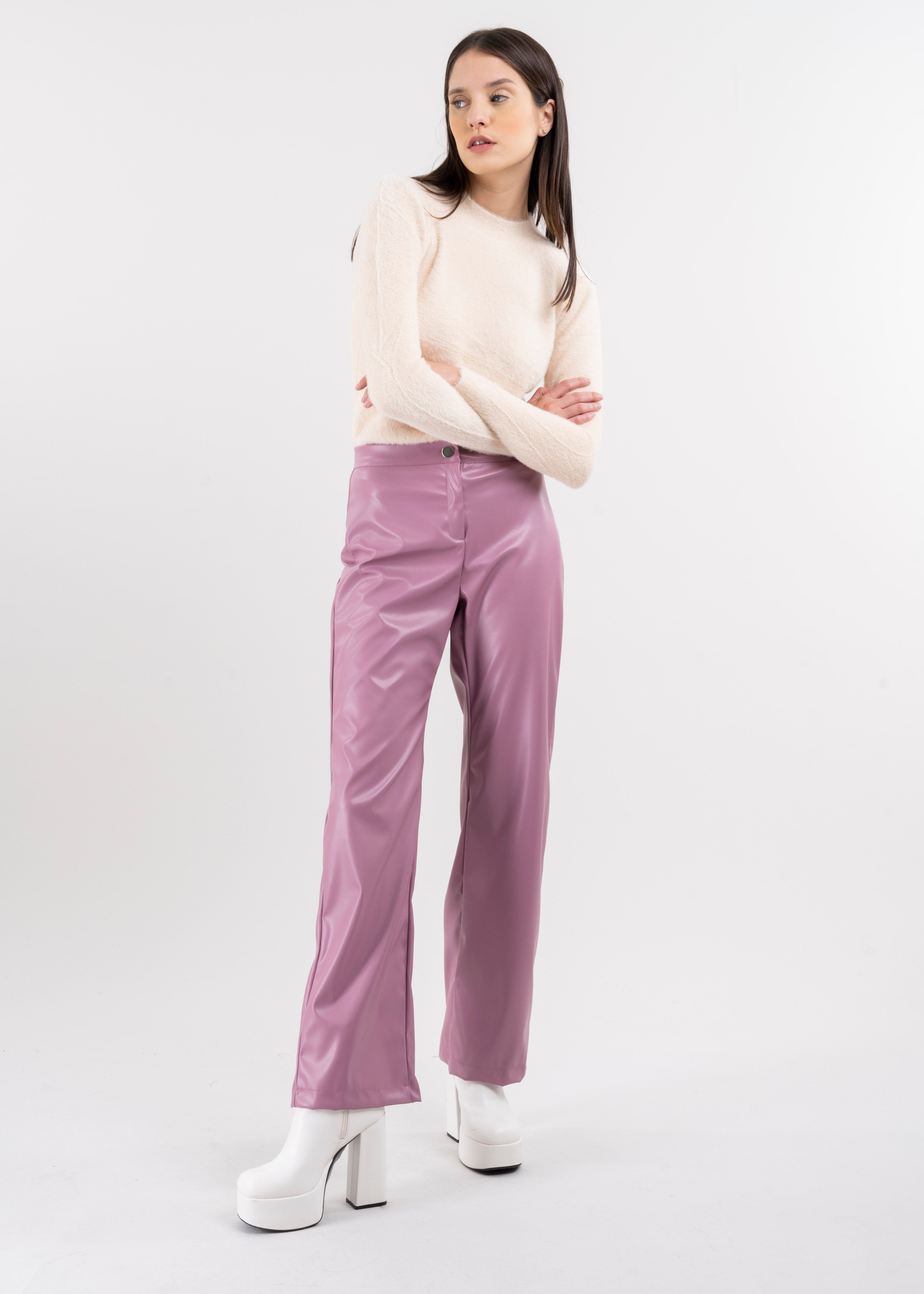 Pantalón recto efecto piel sold by Shasa