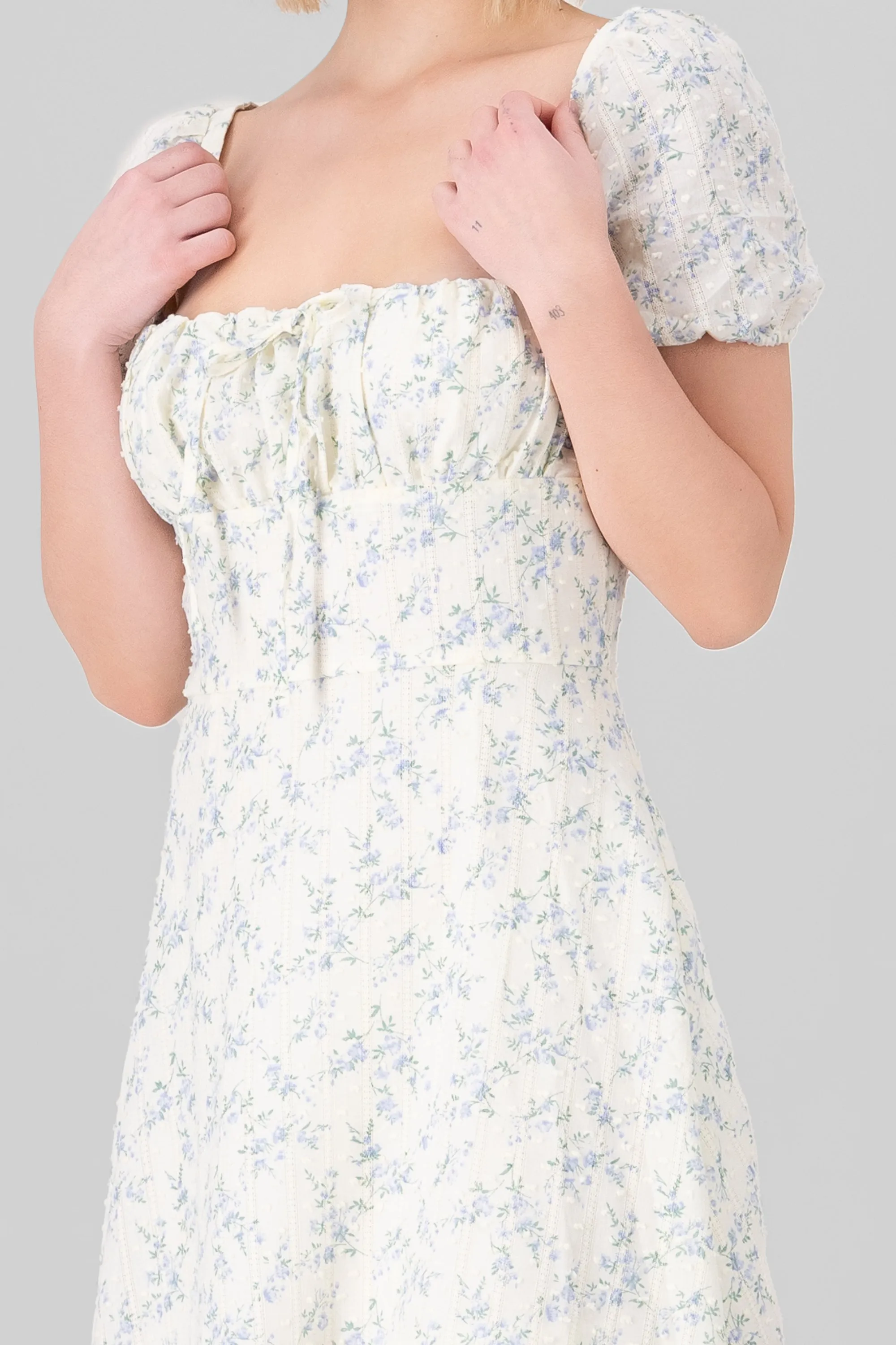 Vestido maxi con flores textura sold by Shasa product image thumbnail 5