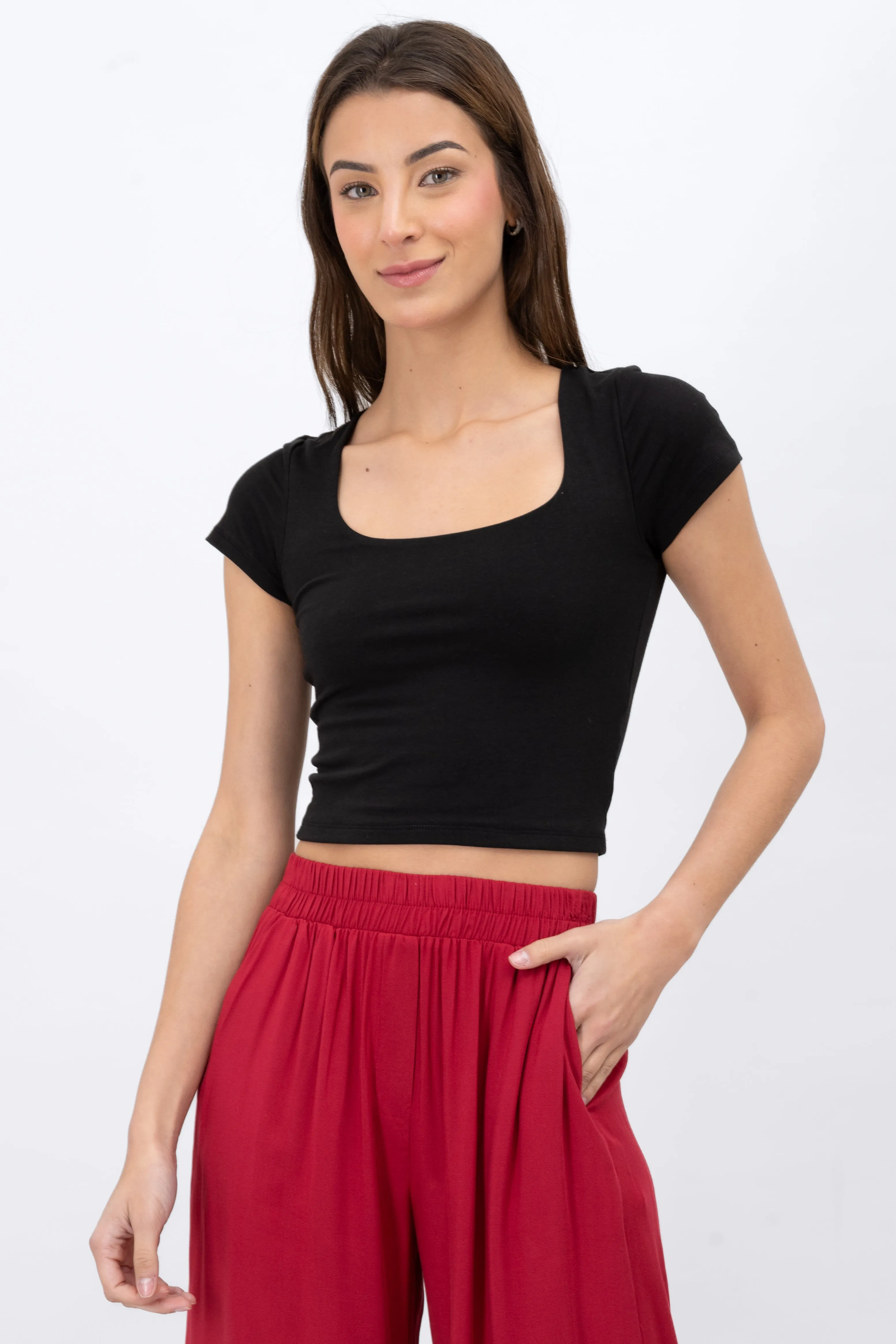 Top Doble Tela Cuello Cuadrado sold by Shasa