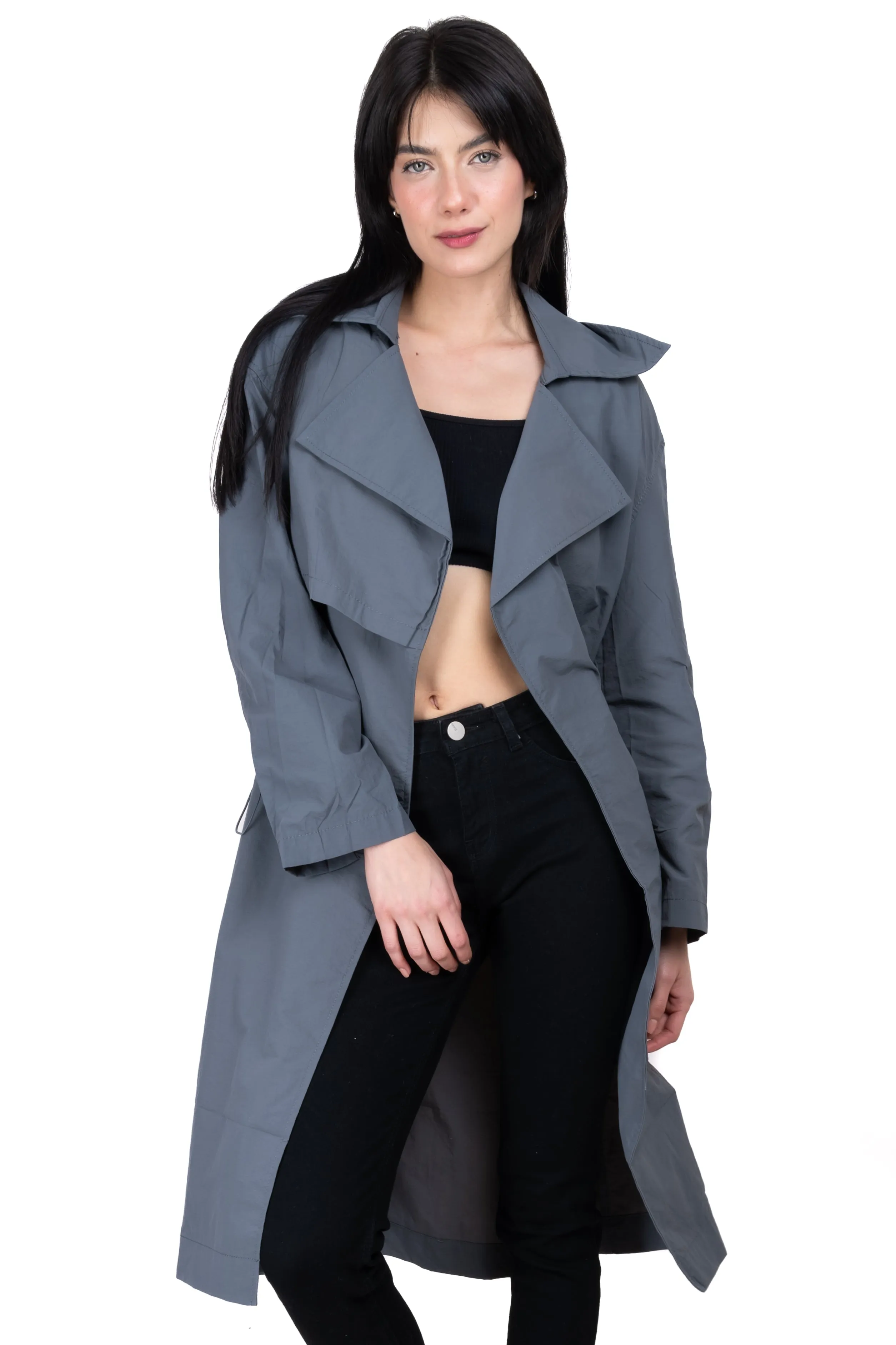 Gabardina larga fruncido cintas sold by Shasa