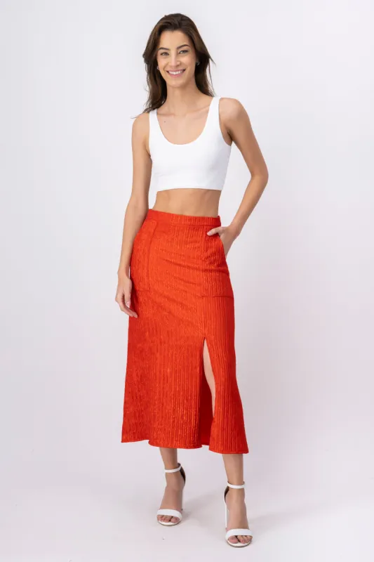 Falda midi textura satín sold by Shasa