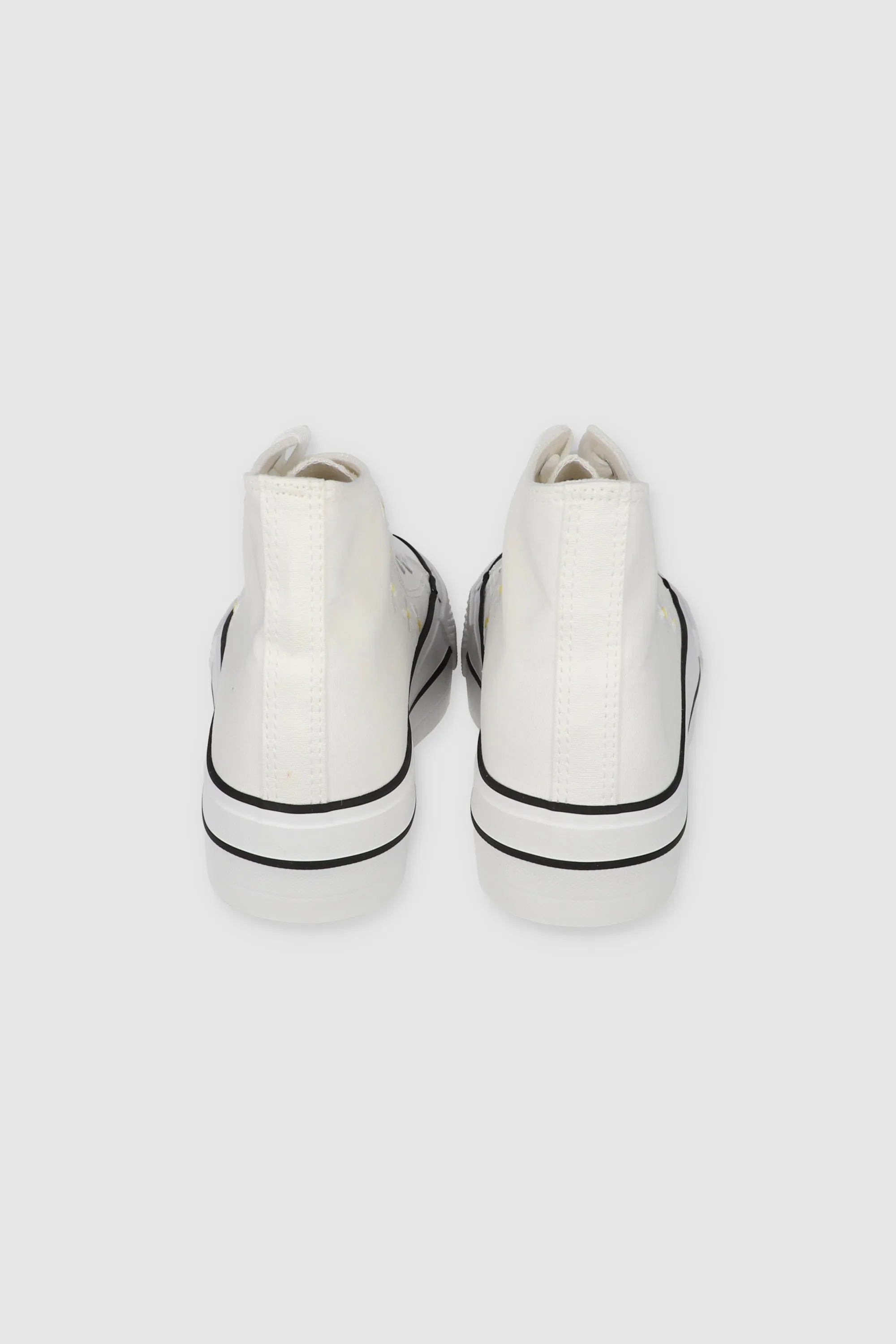 Tenis canvas margaritas plataforma sold by Shasa product image thumbnail 3