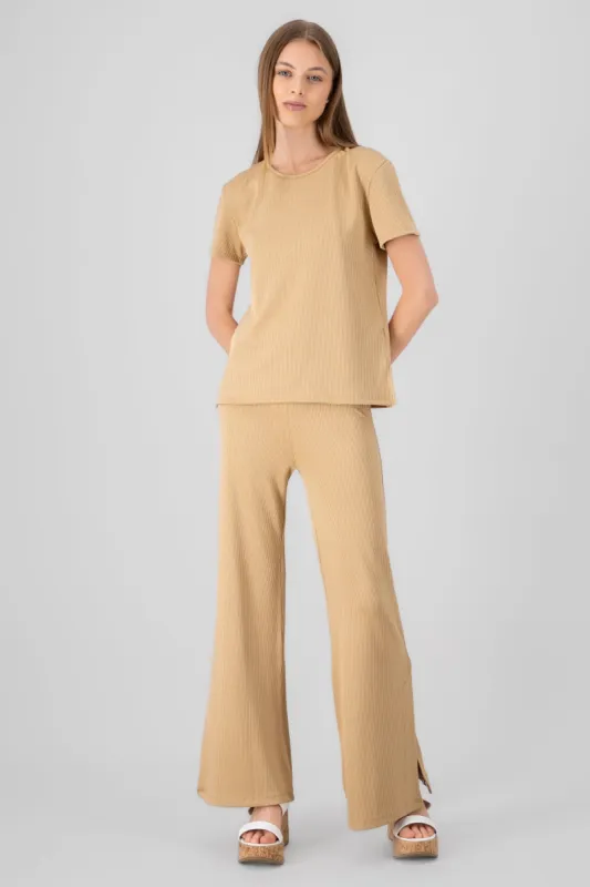 Pantalon amplio rib sold by Shasa