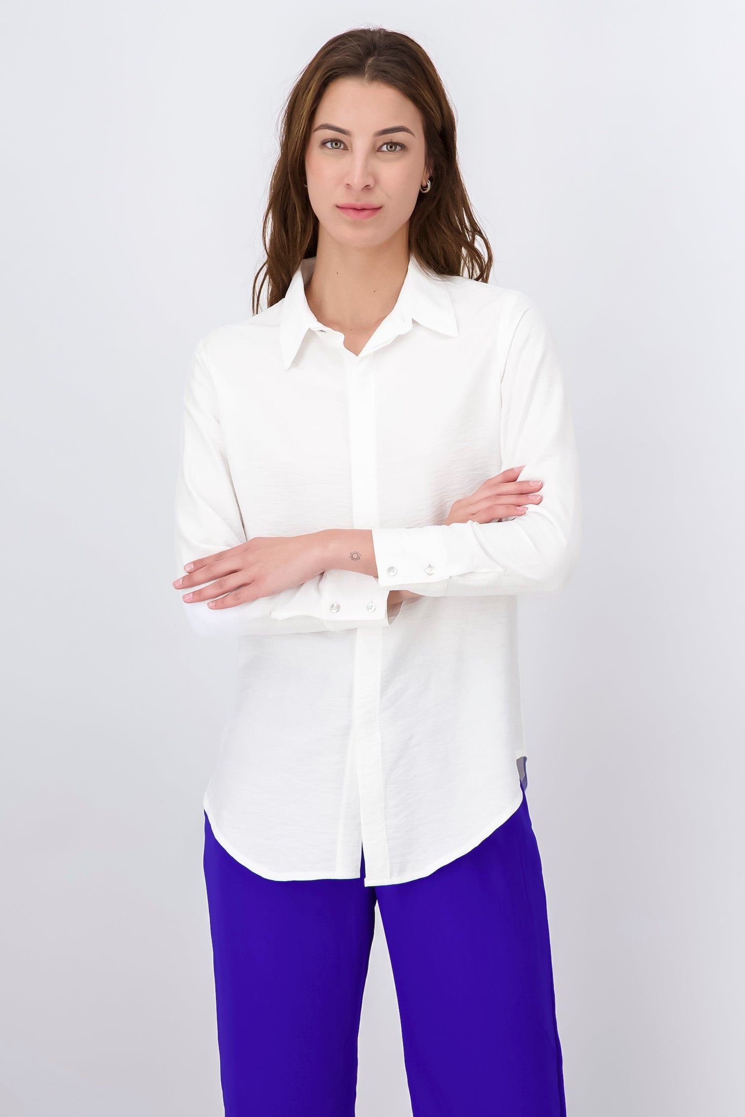 Camisa lisa manga larga sold by Shasa product image thumbnail 2