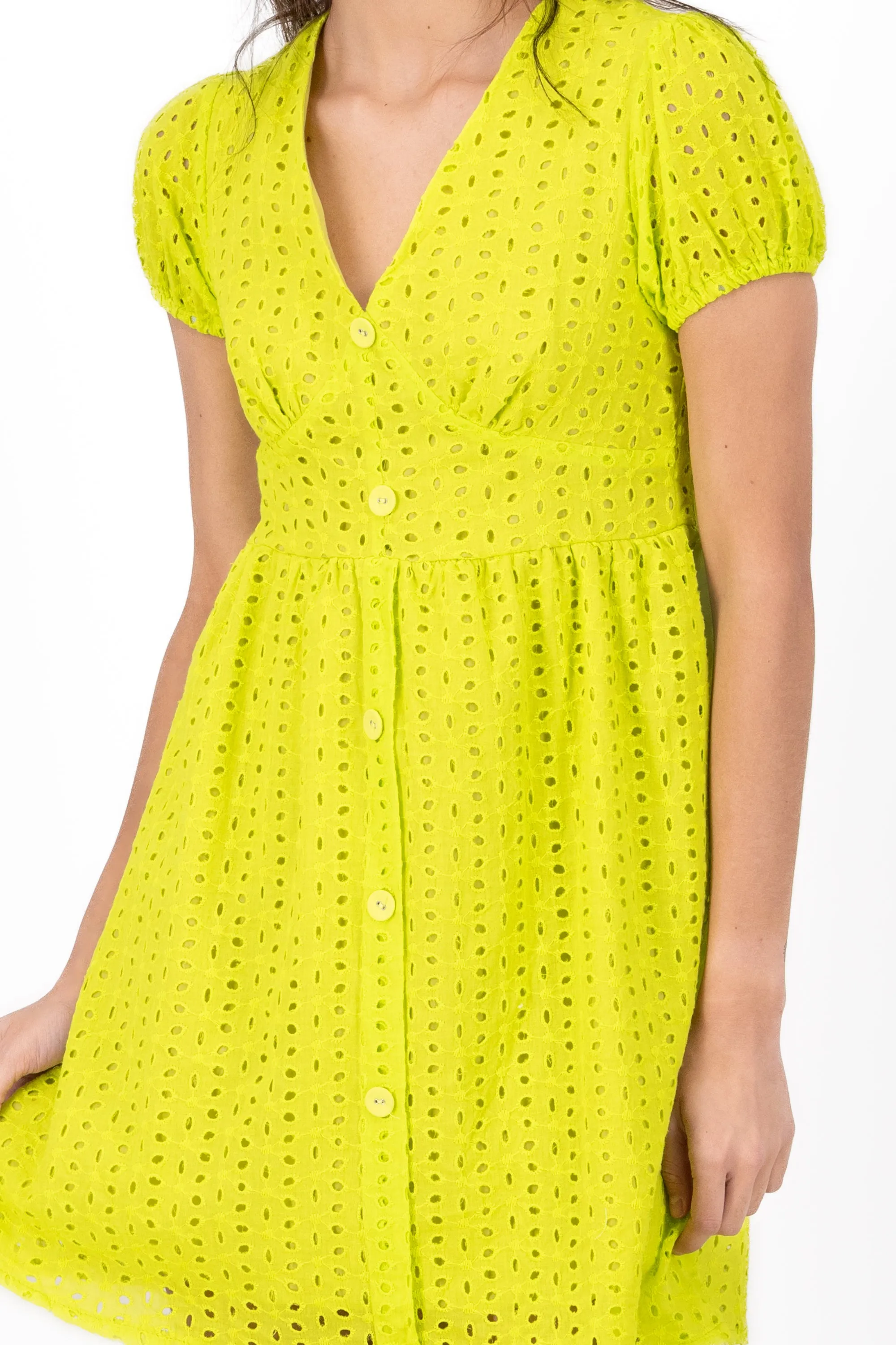 Vestido Bordado Suizo Botones sold by Shasa product image thumbnail 5