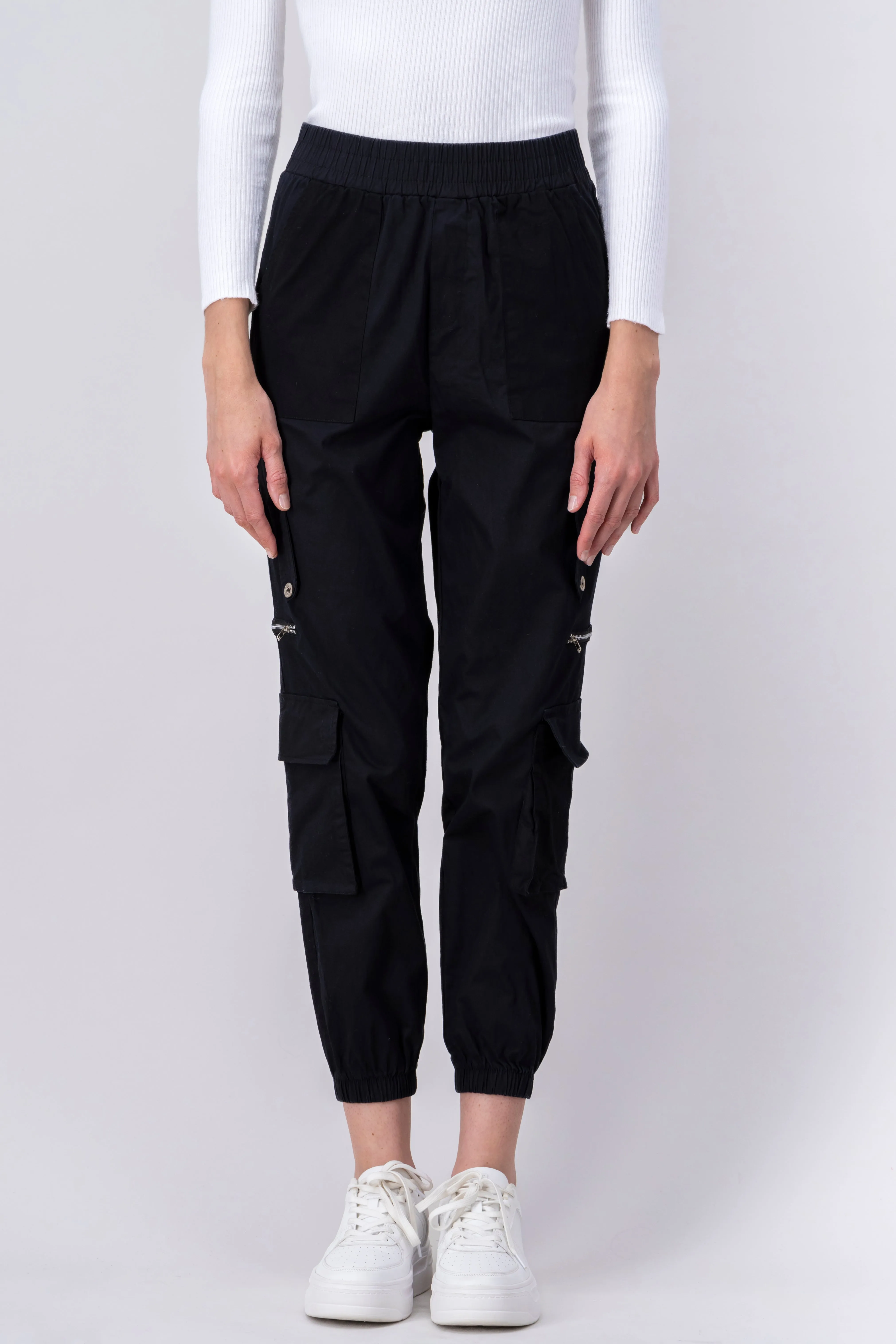 Jogger cargo cierres metálicos sold by Shasa product image thumbnail 2