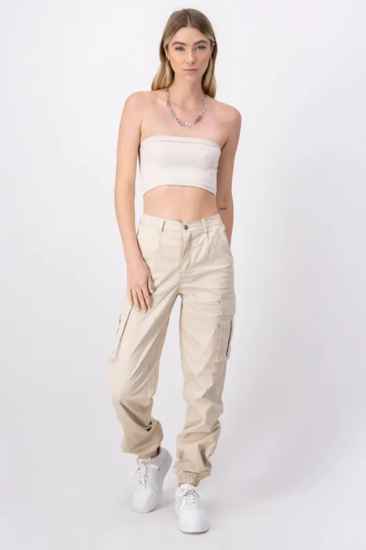 Pantalón cargo bolsillos sold by Shasa