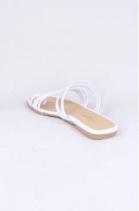 Sandalias cintas anillo dedo sold by Shasa