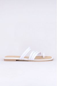 Sandalias cintas anillo dedo sold by Shasa