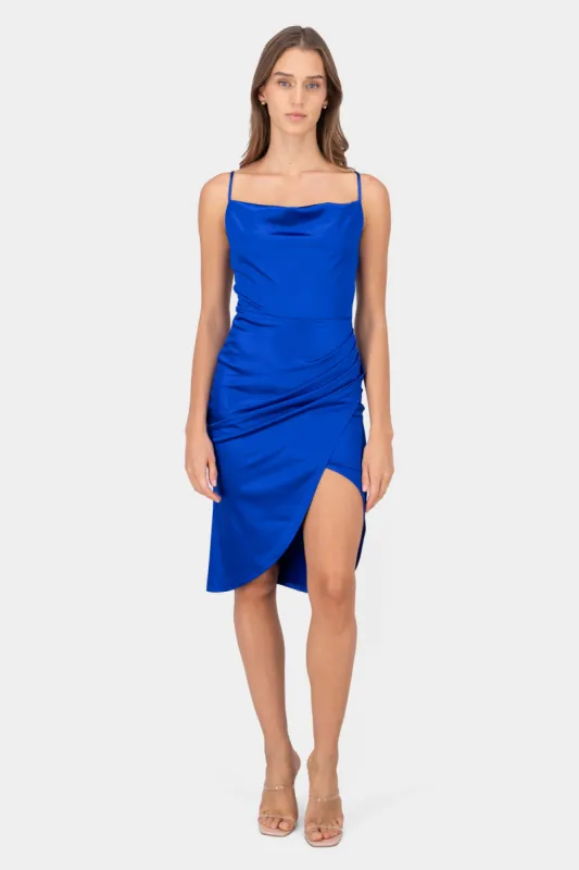 Vestido mini satinado escote cascada sold by Shasa