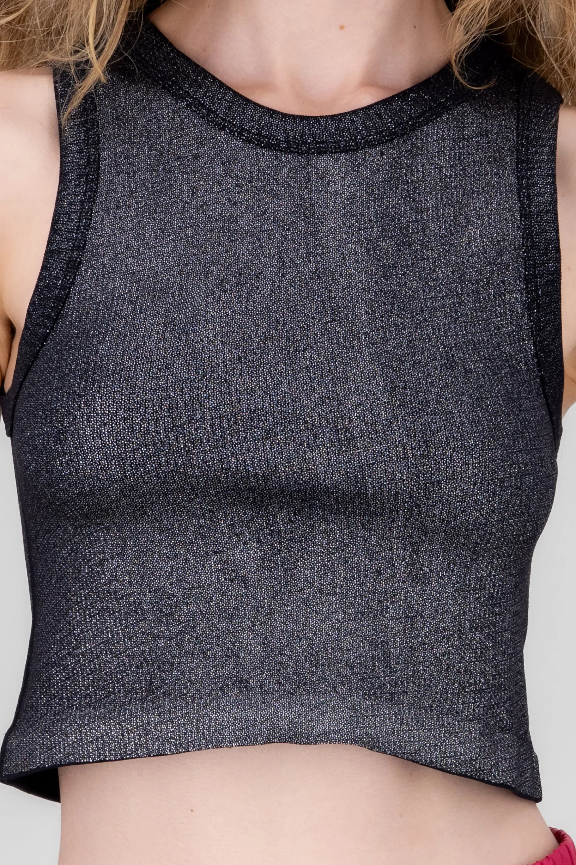 Top sin mangas con brillos en seamless sold by Shasa product image thumbnail 5