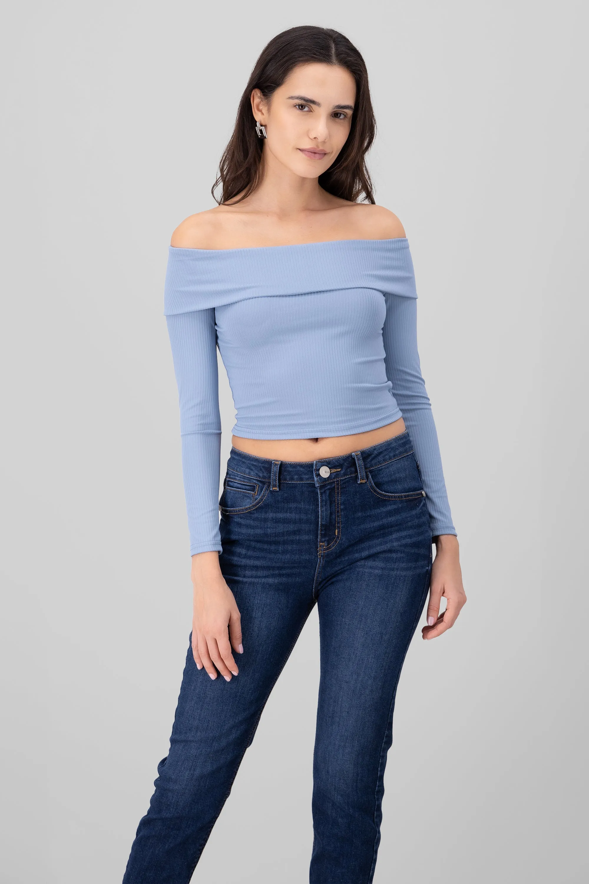 Top hombros descubiertos sold by Shasa