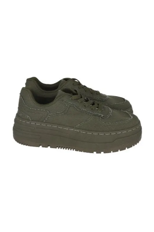 Tenis Casual Tela Acanalada sold by Shasa
