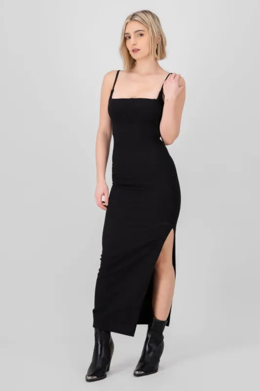 Vestido maxi textura sold by Shasa