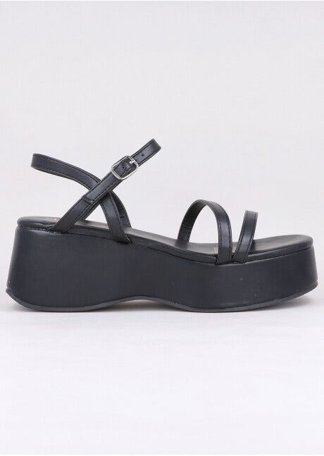 Sandalías plataforma tiras sold by Shasa