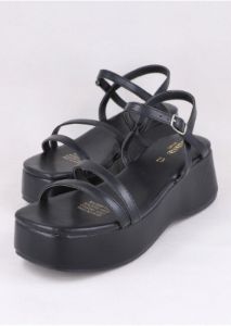 Sandalías plataforma tiras sold by Shasa