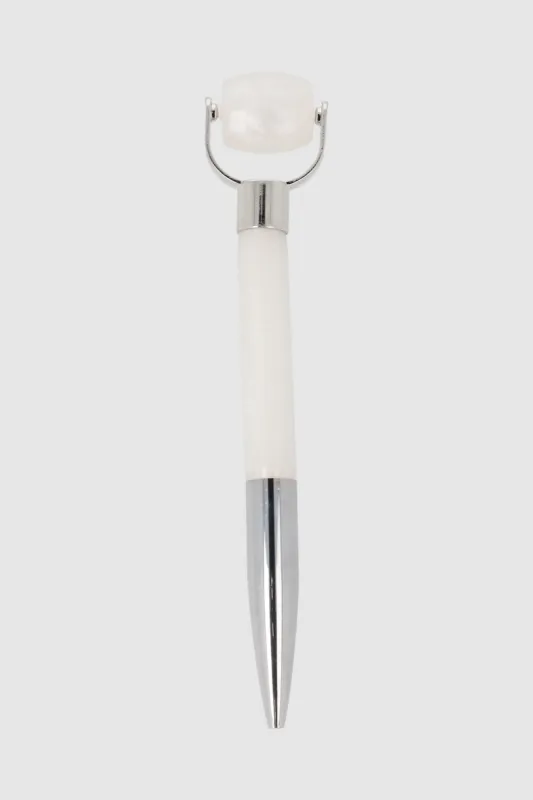 Pluma roller facial sold by Shasa