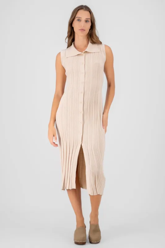 Vestido cuello polo c/botones sold by Shasa