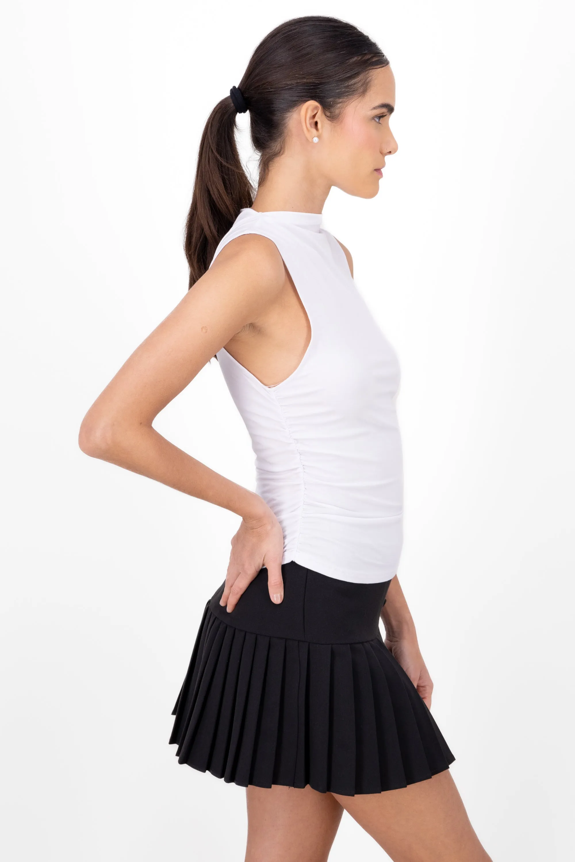 Top frunce costado sin mangas sold by Shasa product image thumbnail 3