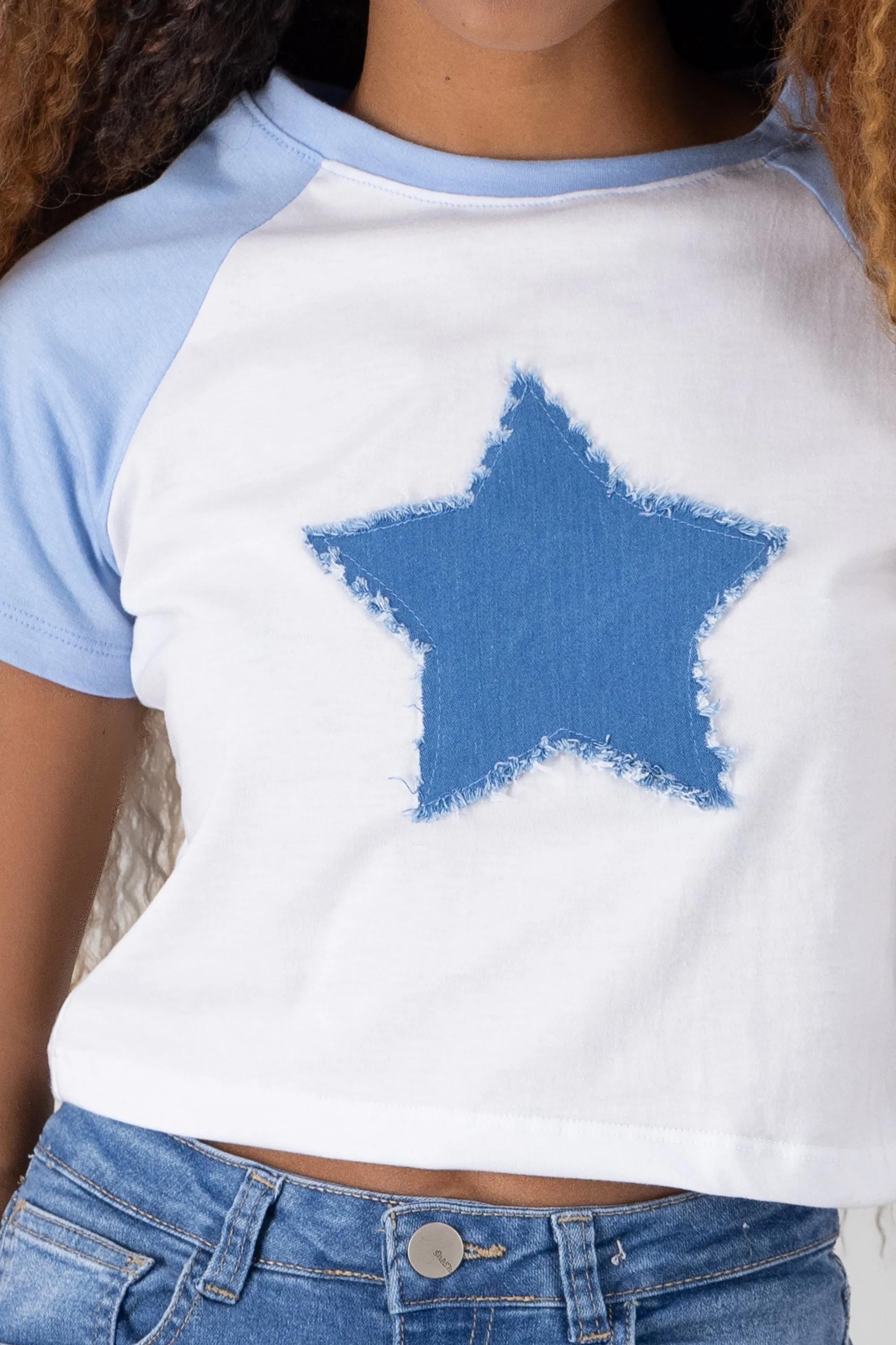 Playera crop parche estrella sold by Shasa product image thumbnail 5