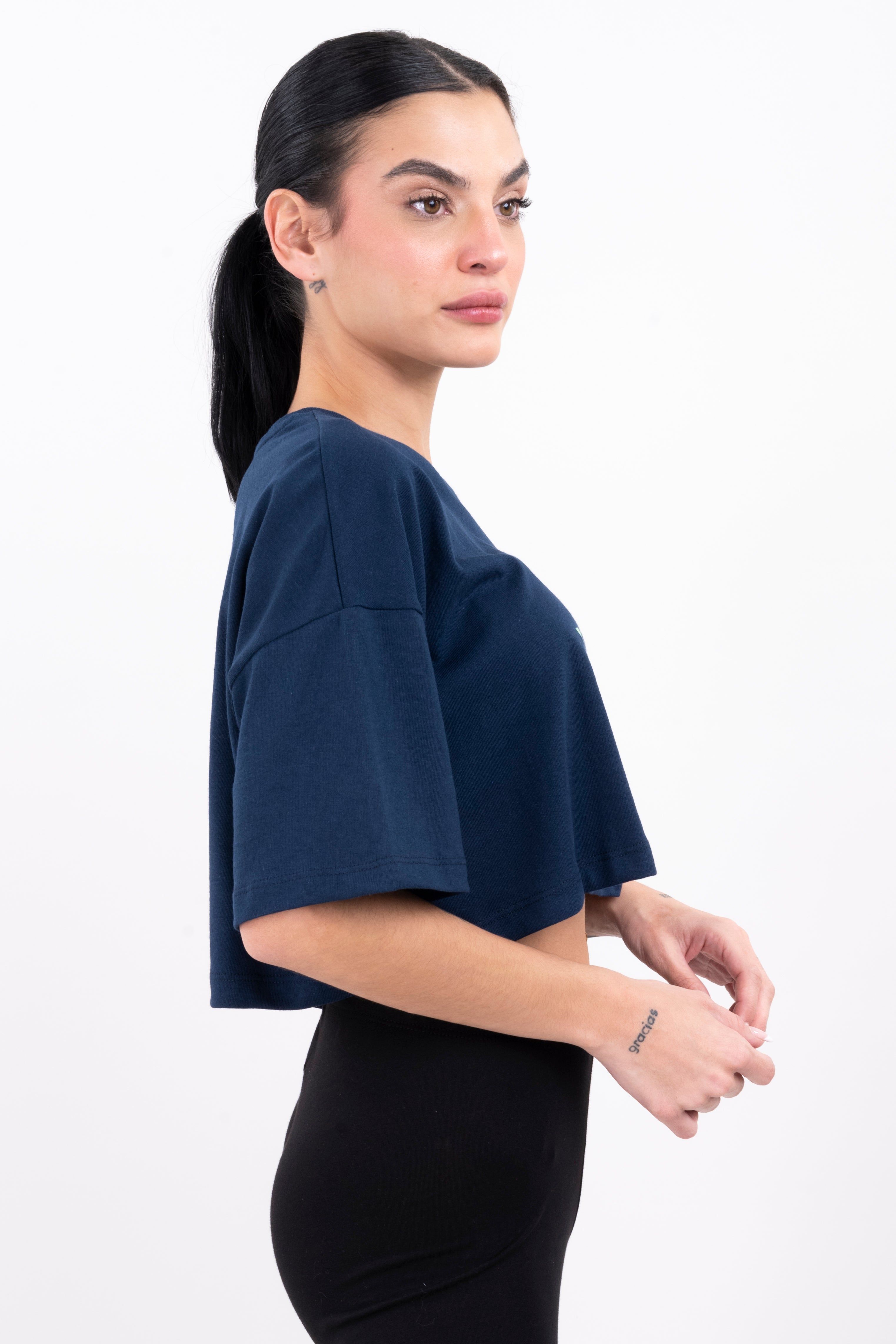 Playera crop triangulo sold by Shasa product image thumbnail 3