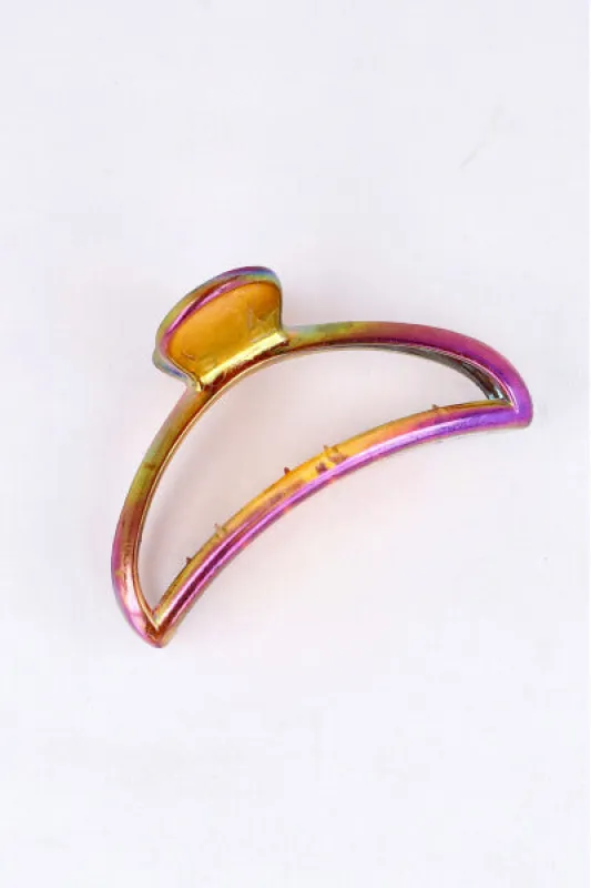 Pinza Medio Círculo Iridiscente sold by Shasa