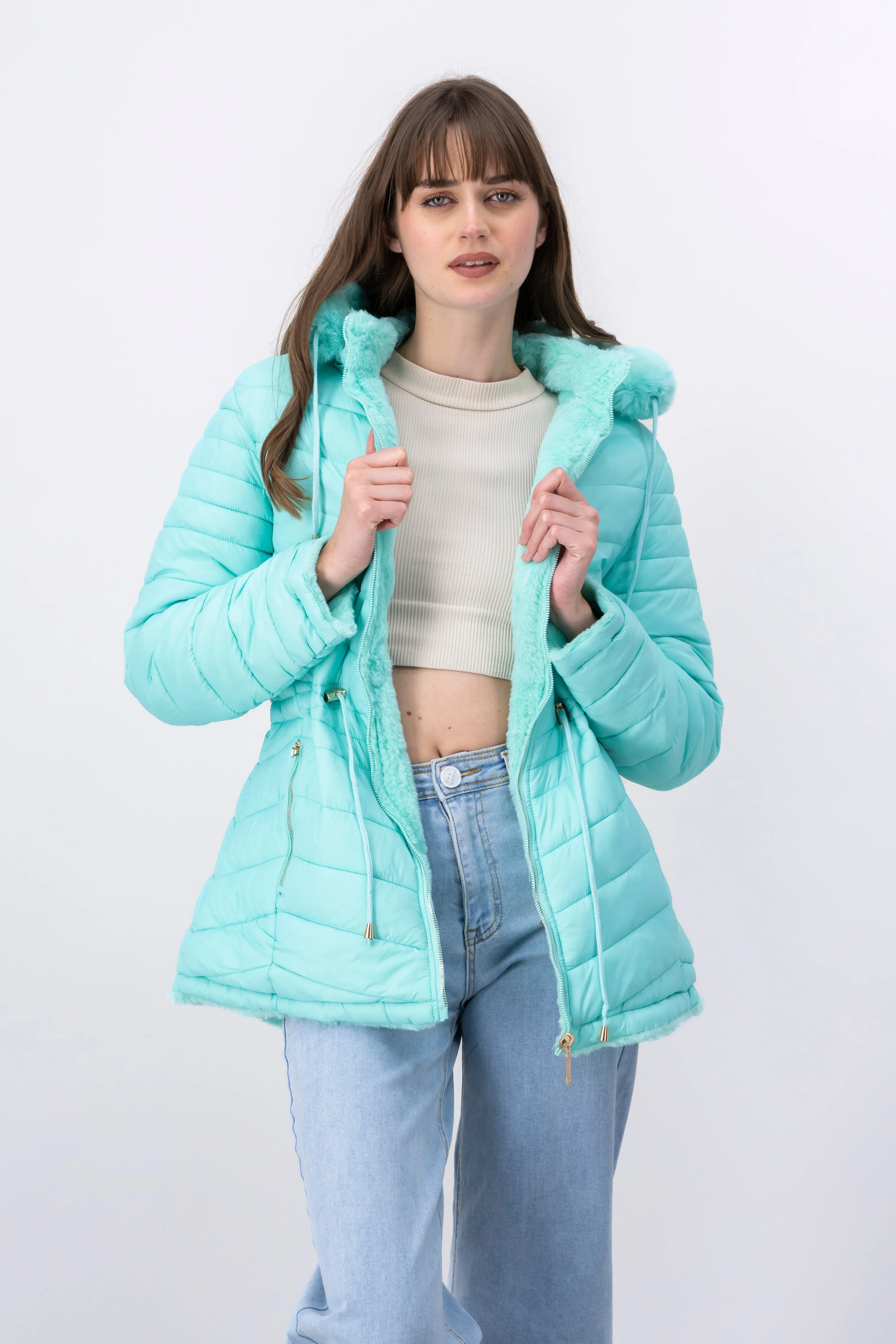 Chamarra larga capitonada sold by Shasa