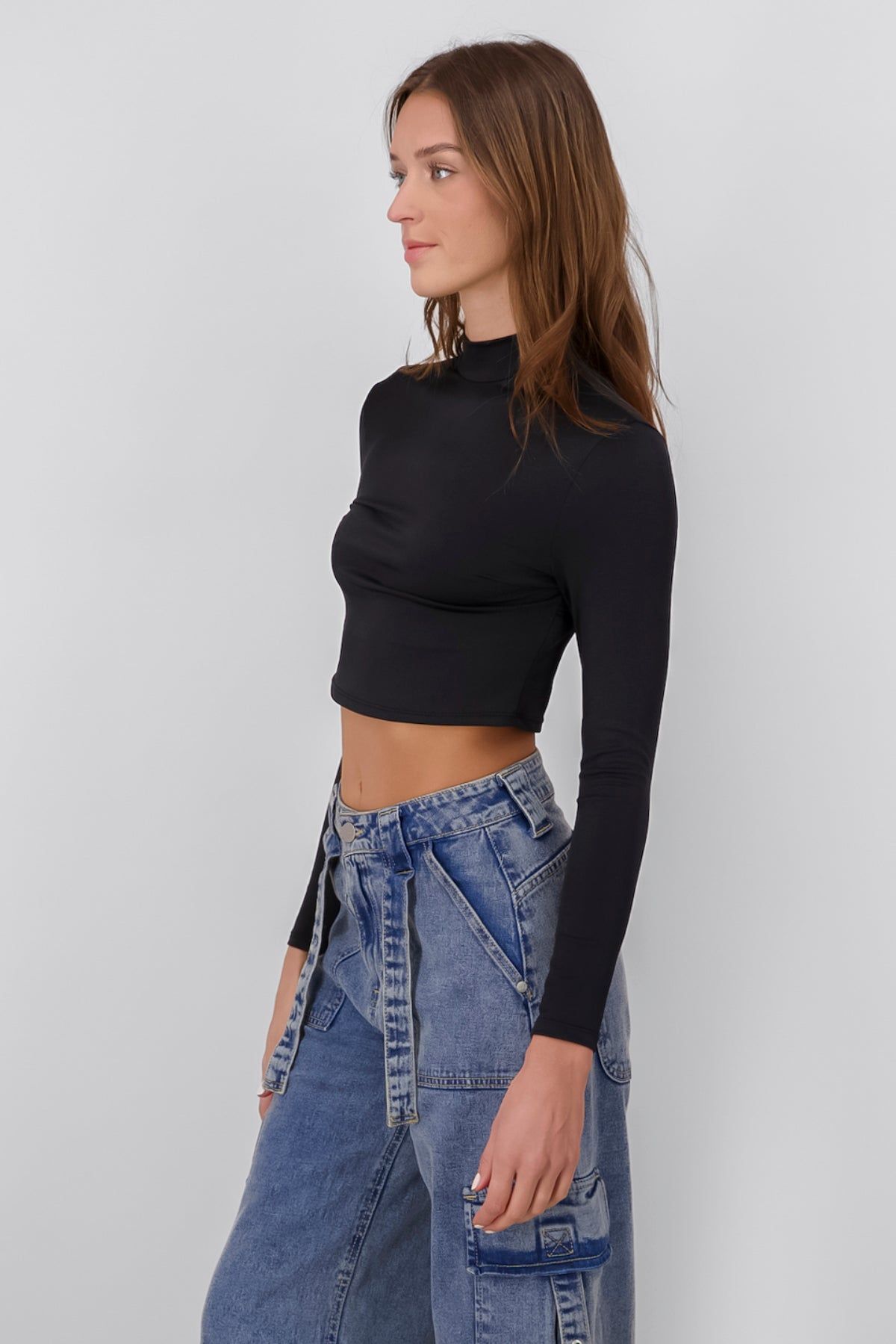 Top manga larga cuello alto sold by Shasa product image thumbnail 3