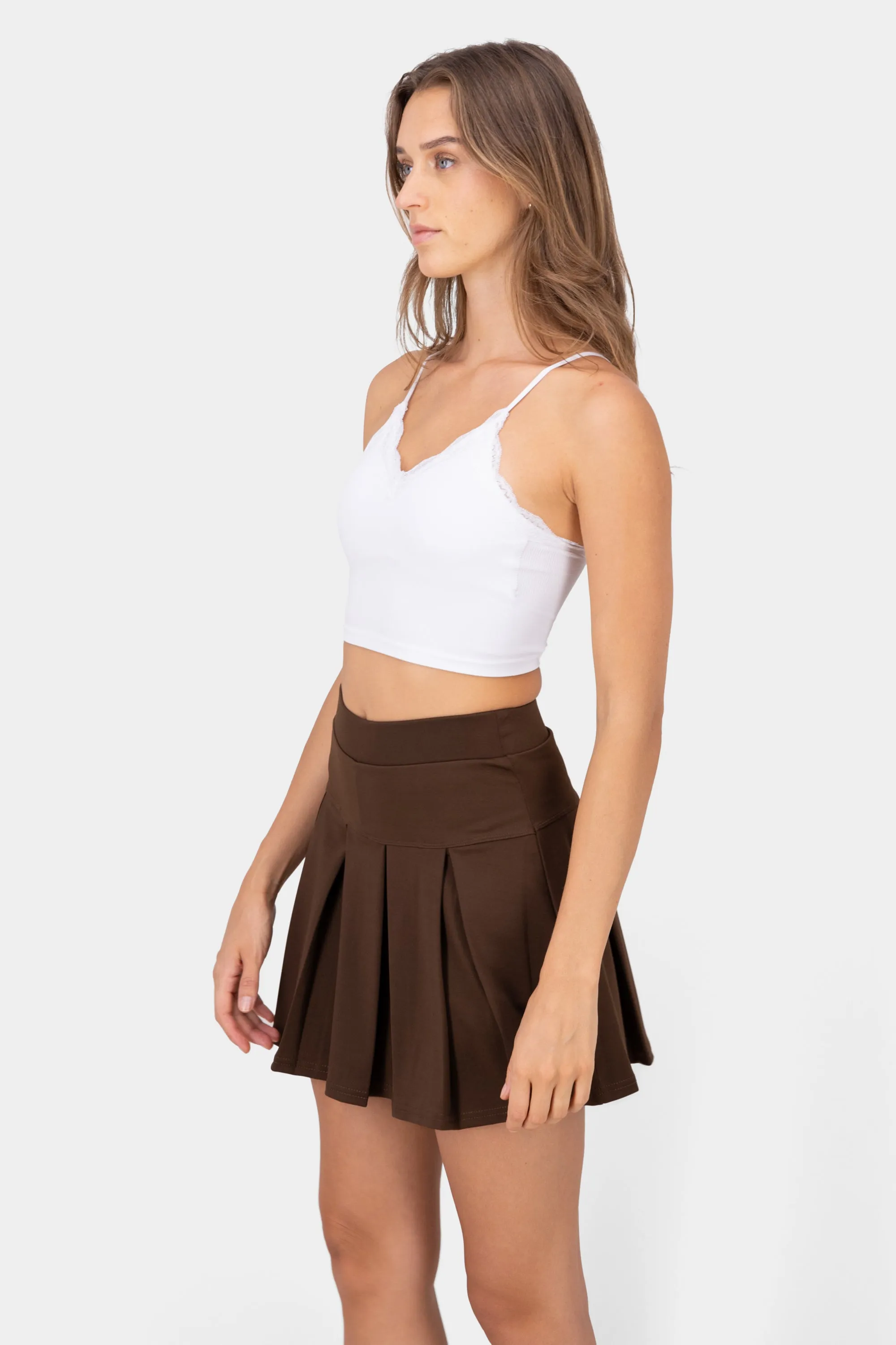 Top con copas y encaje sold by Shasa product image thumbnail 3