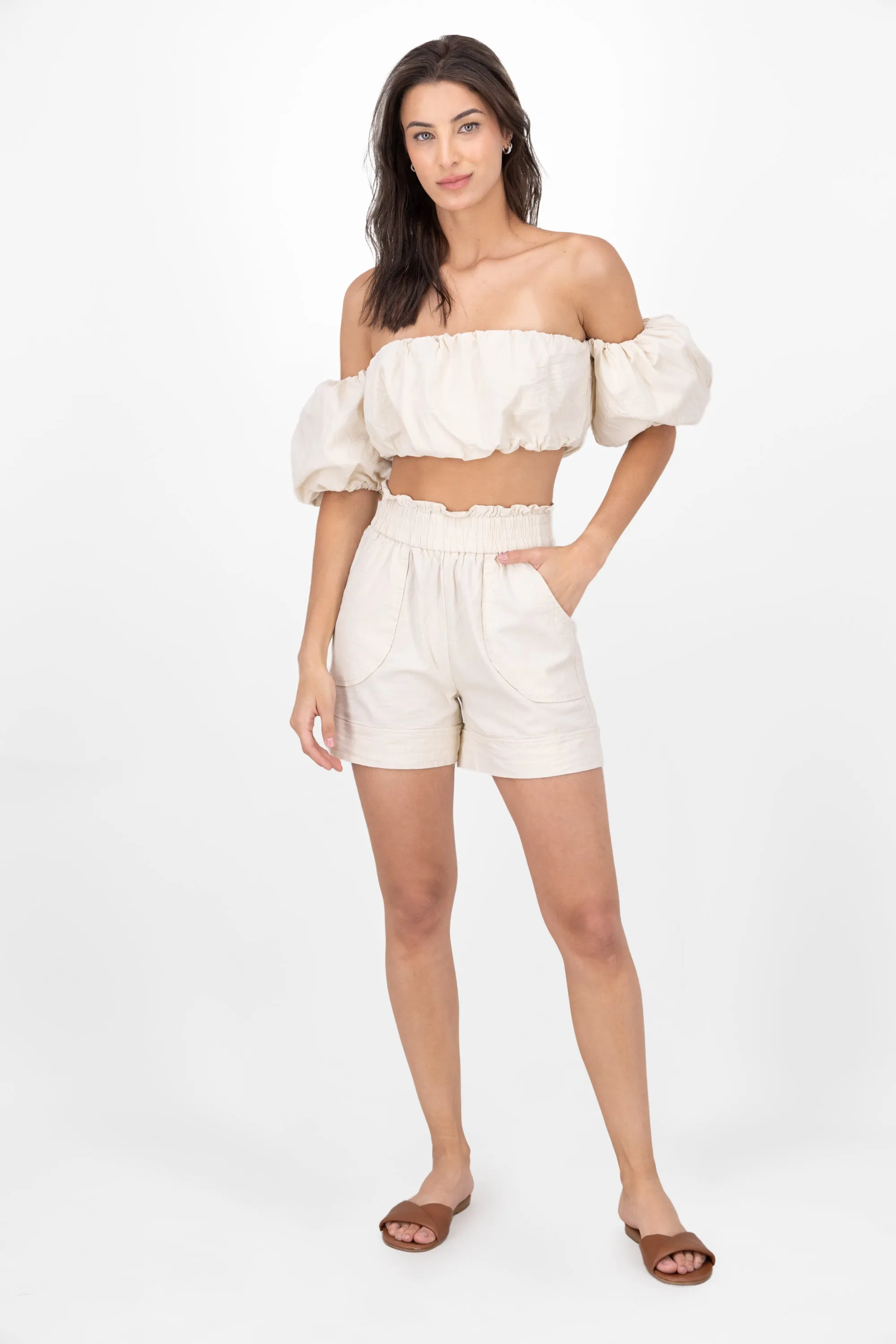 Short Liso Resorte Con Con Bolsas sold by Shasa