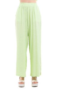 Pantalón amplio recto liso sold by Shasa