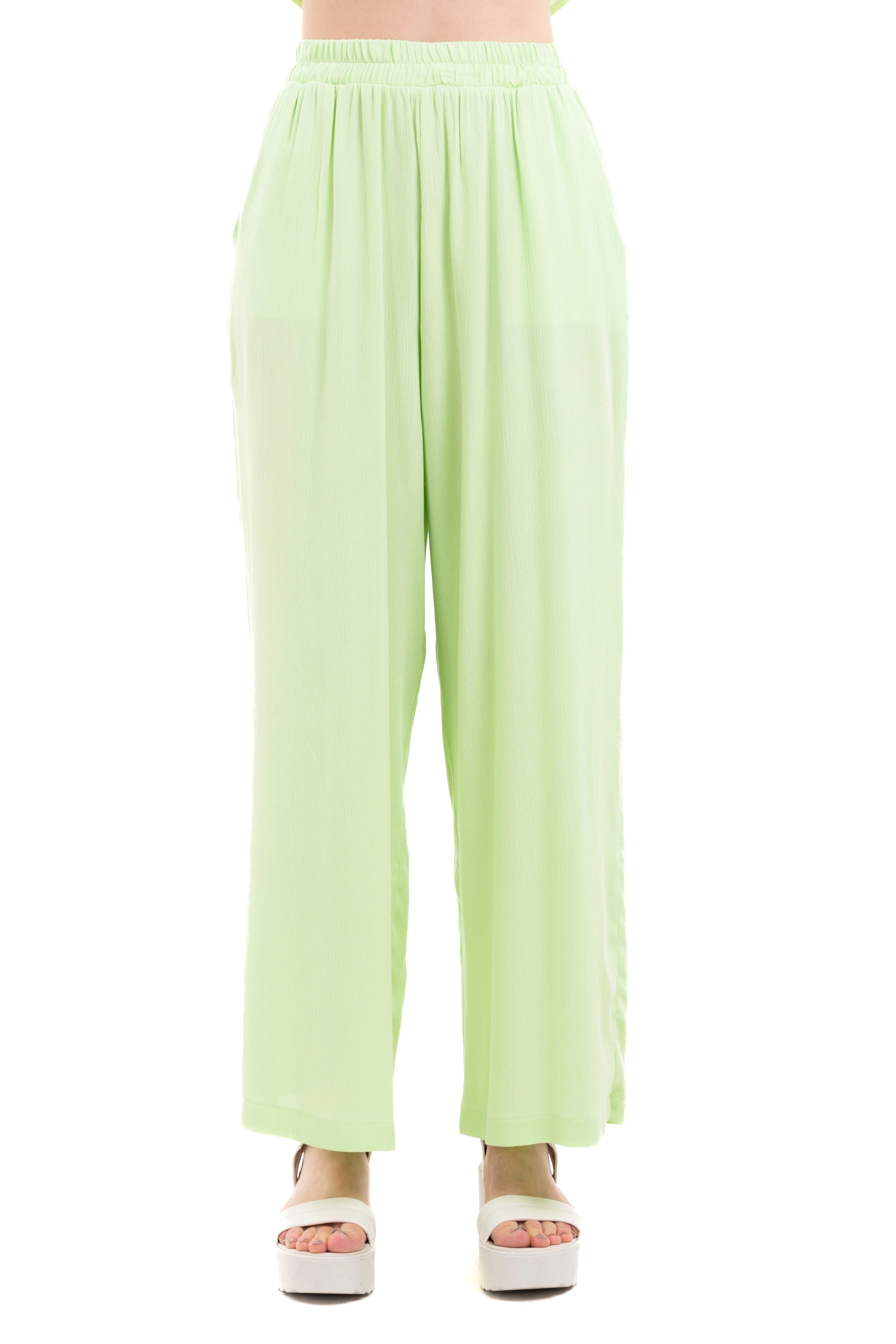 Pantalón amplio recto liso sold by Shasa