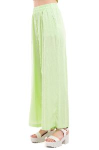 Pantalón amplio recto liso sold by Shasa