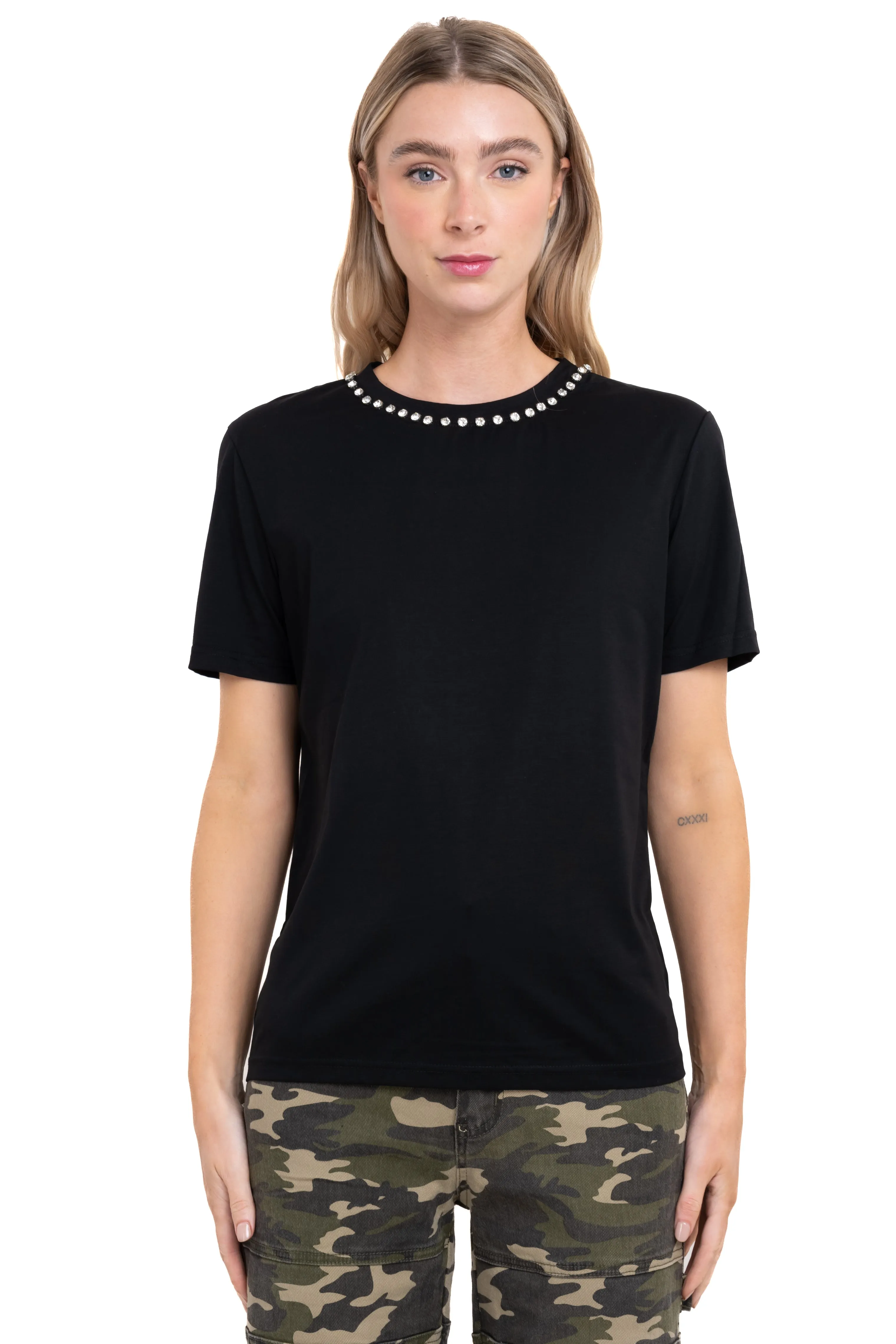 Playera manga carto cuello brillos sold by Shasa product image thumbnail 2