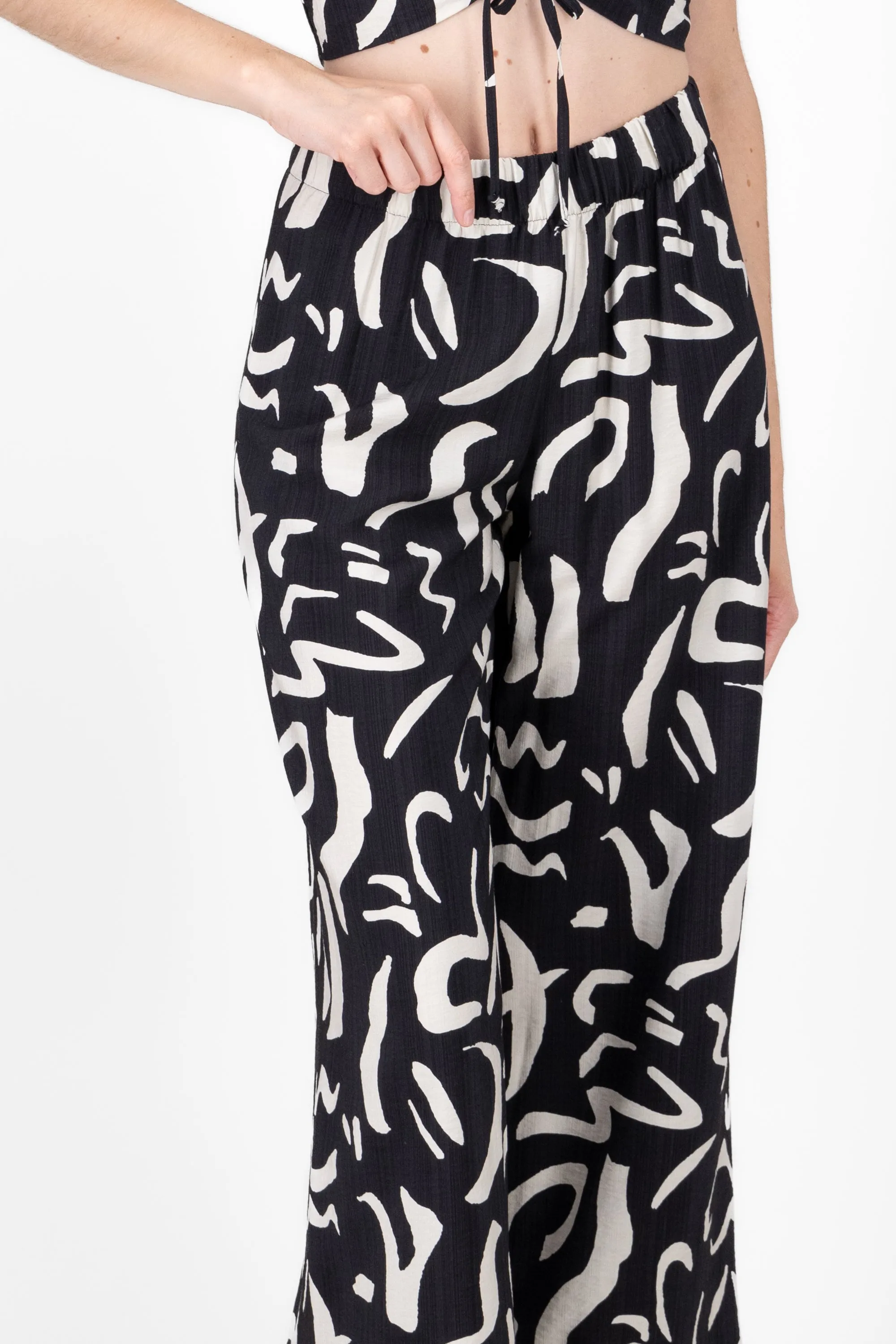 Pantalon fluido detalle estampado sold by Shasa product image thumbnail 5