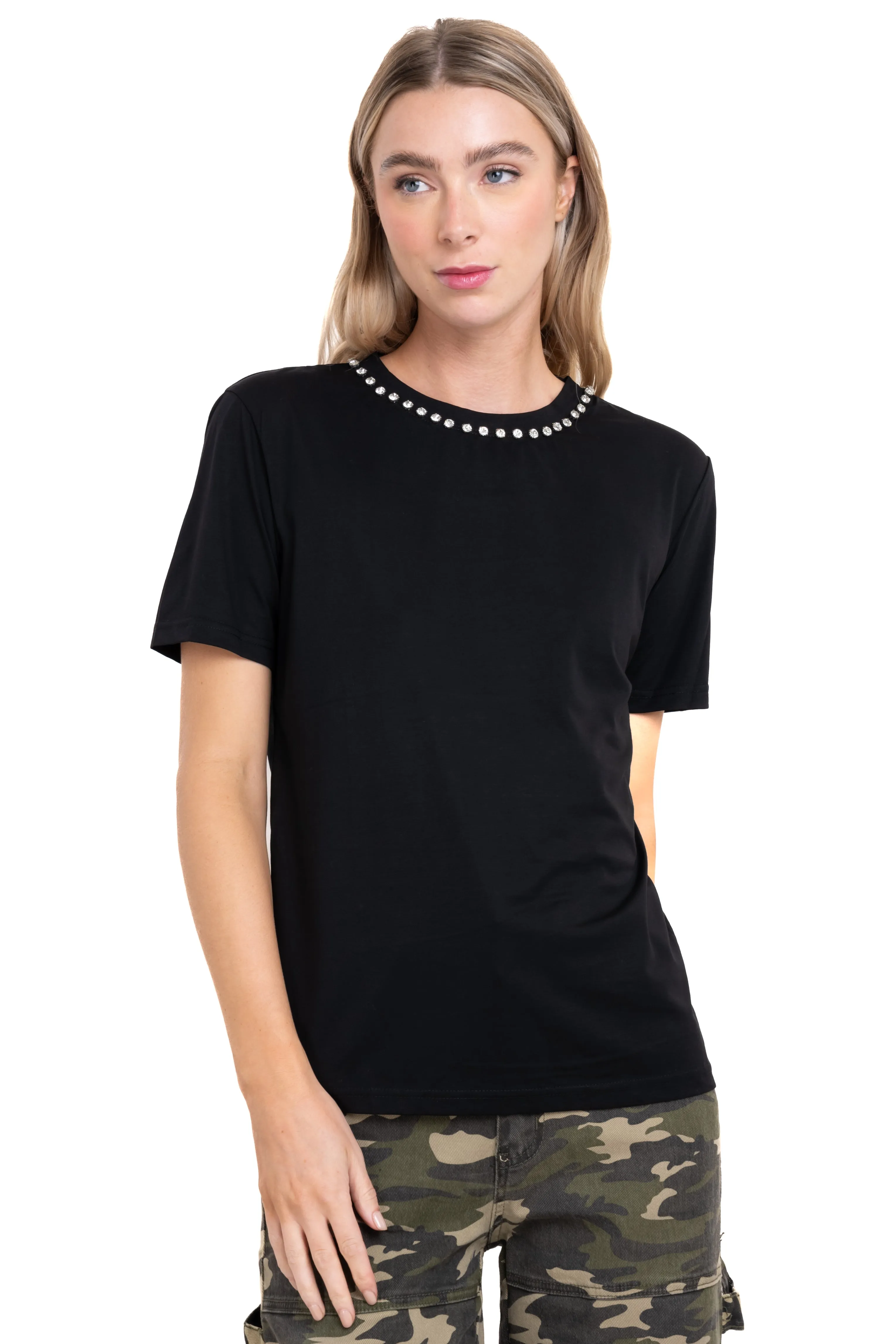 Playera manga carto cuello brillos sold by Shasa