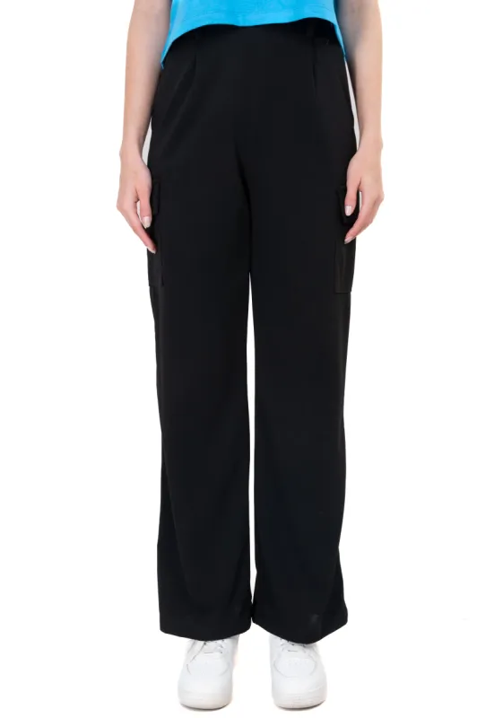 Pantalón recto bolsillos laterales sold by Shasa