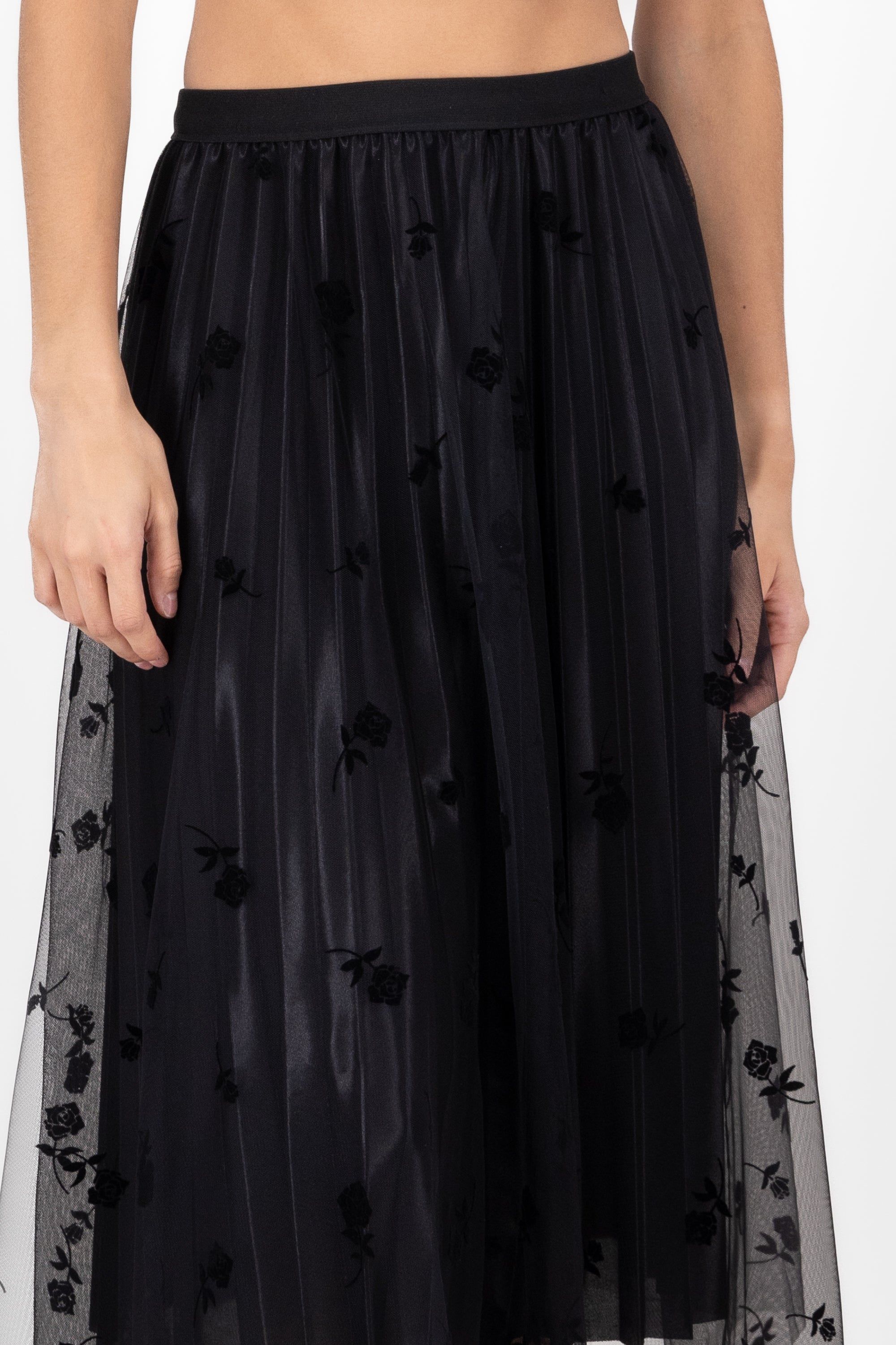 Falda Tulle Con Estampado De Rosas sold by Shasa product image thumbnail 5