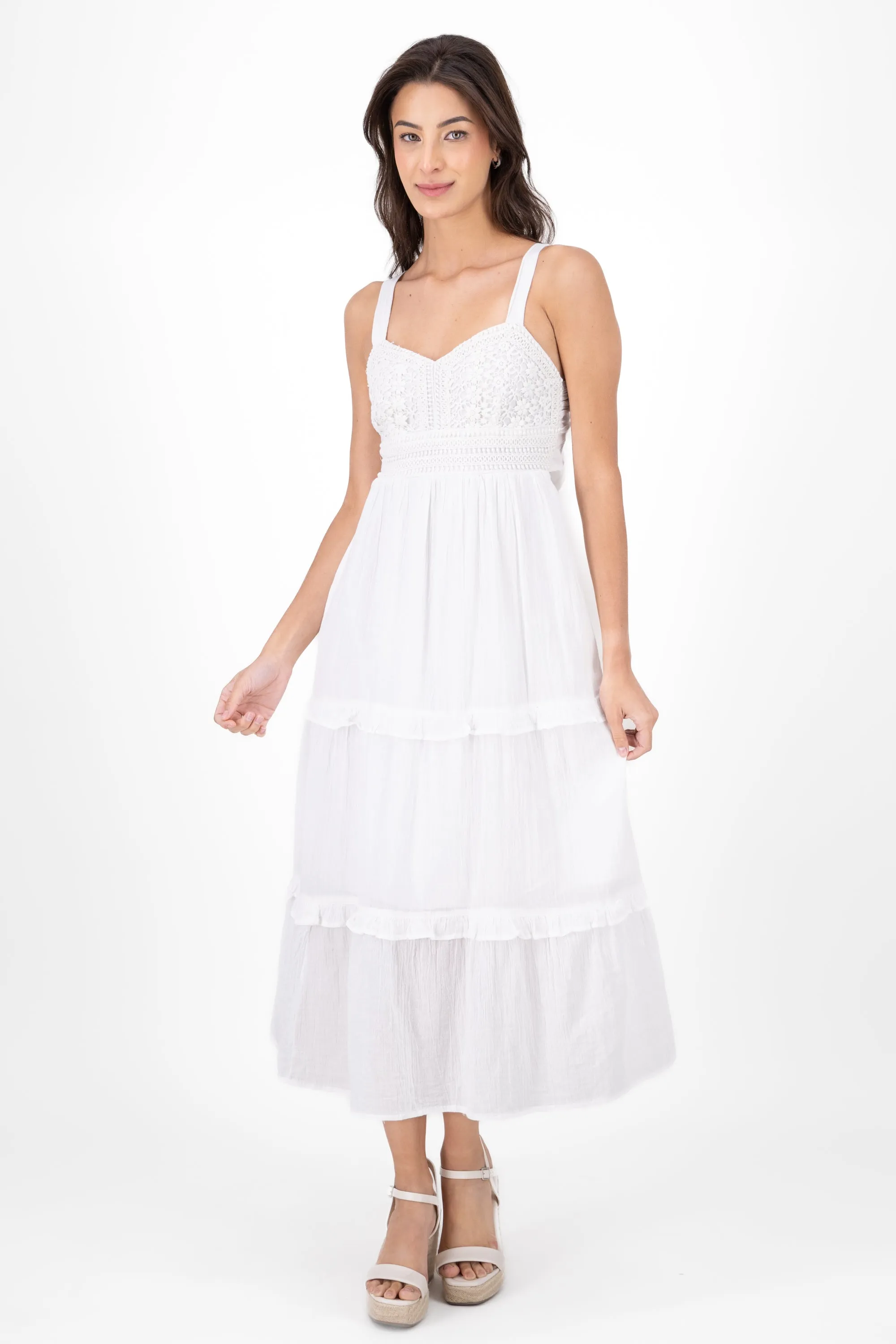 Vestido maxi con detalle crochet sold by Shasa