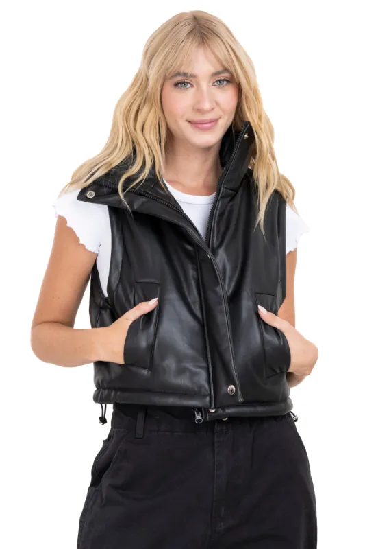 Chaleco capitonado efecto piel sold by Shasa