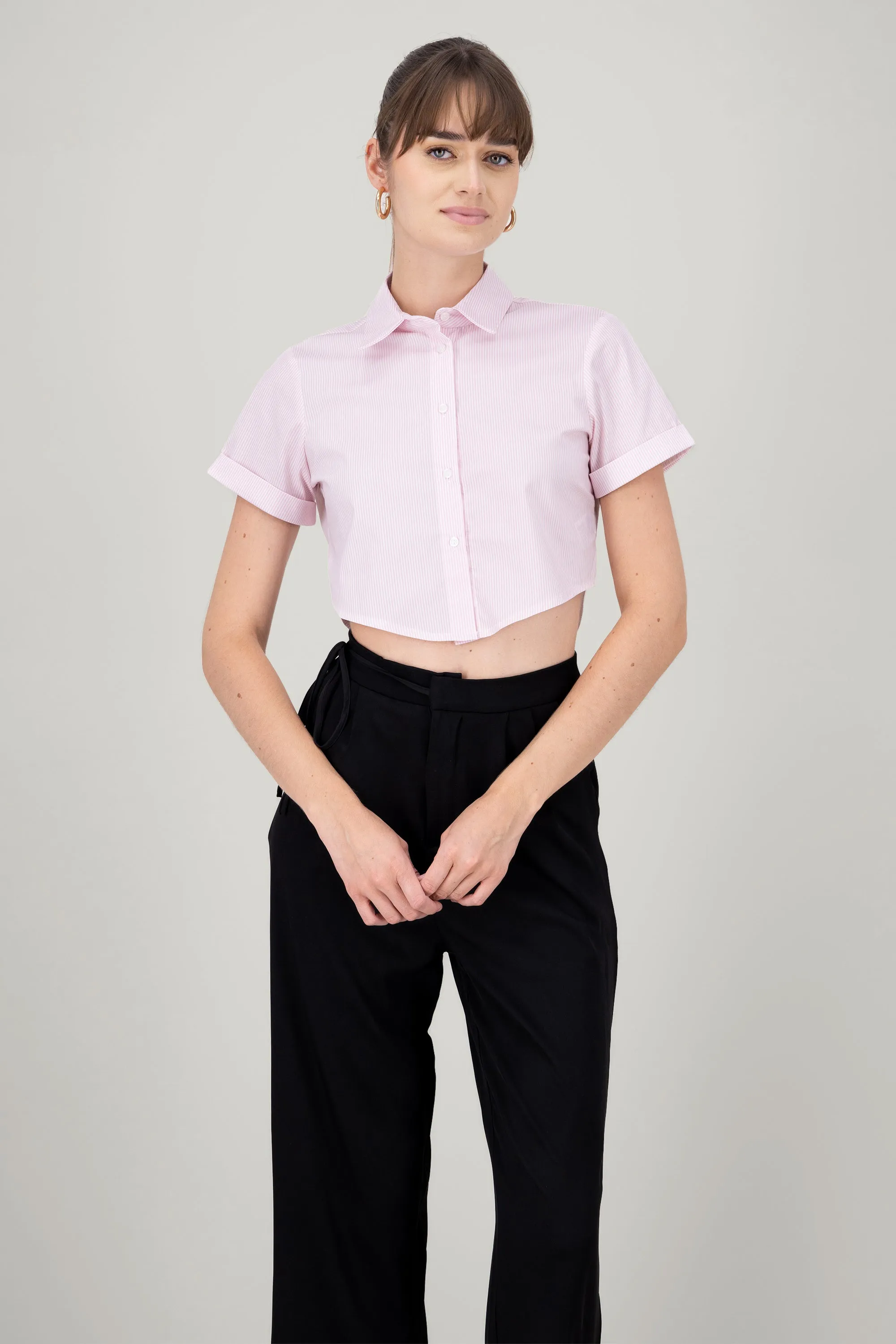 Camisa crop manga corta sold by Shasa