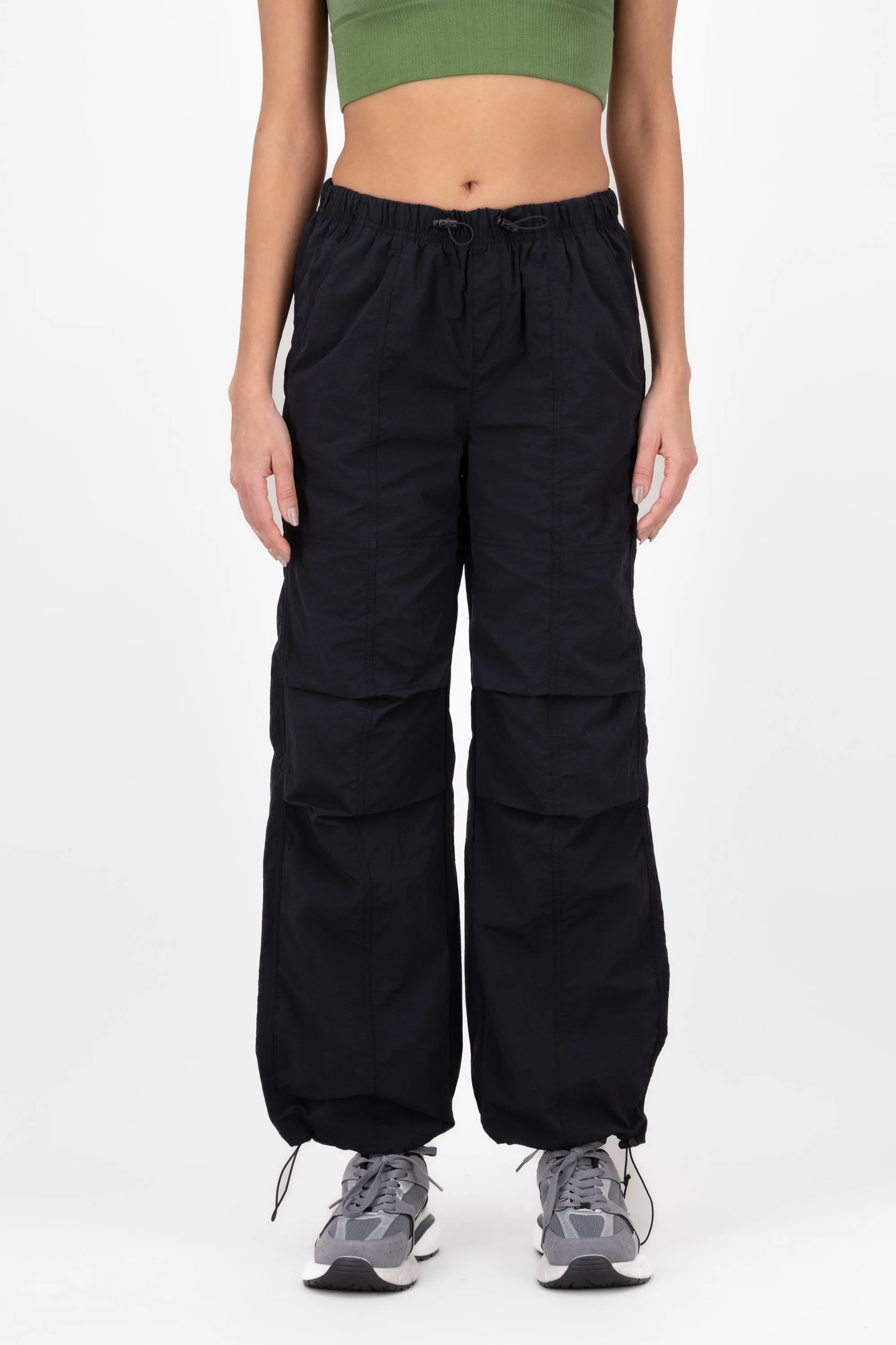 Pantalones Tipo Parachute sold by Shasa product image thumbnail 2