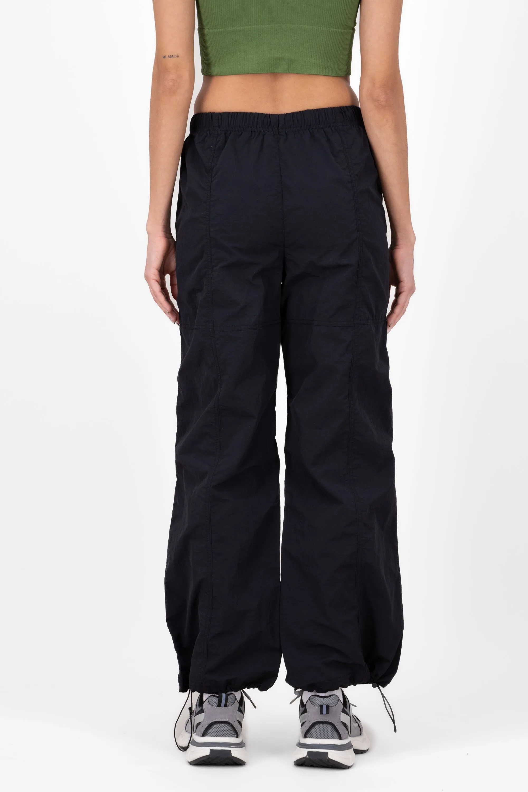 Pantalones Tipo Parachute sold by Shasa product image thumbnail 4