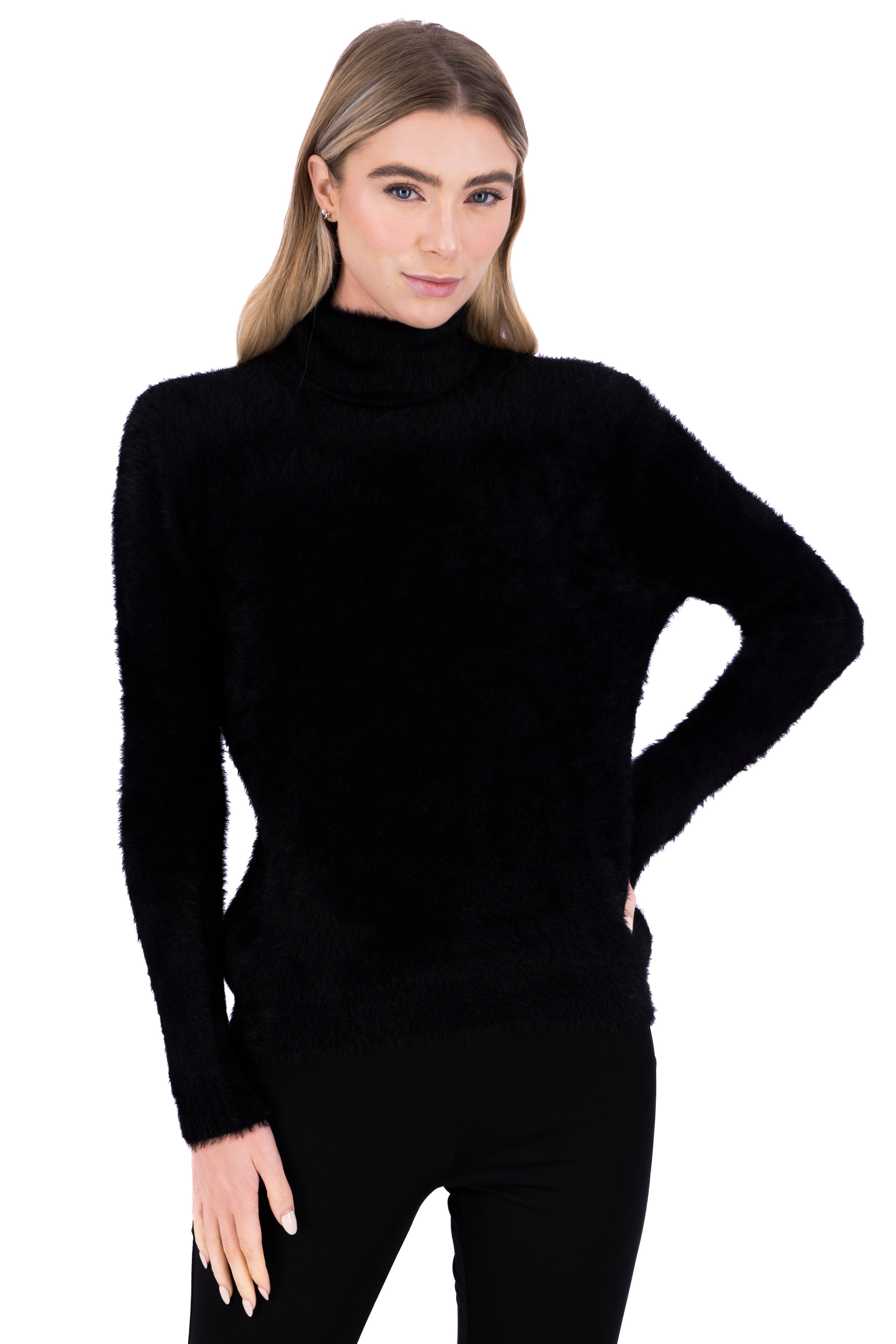 Suéter peluche cuello alto sold by Shasa