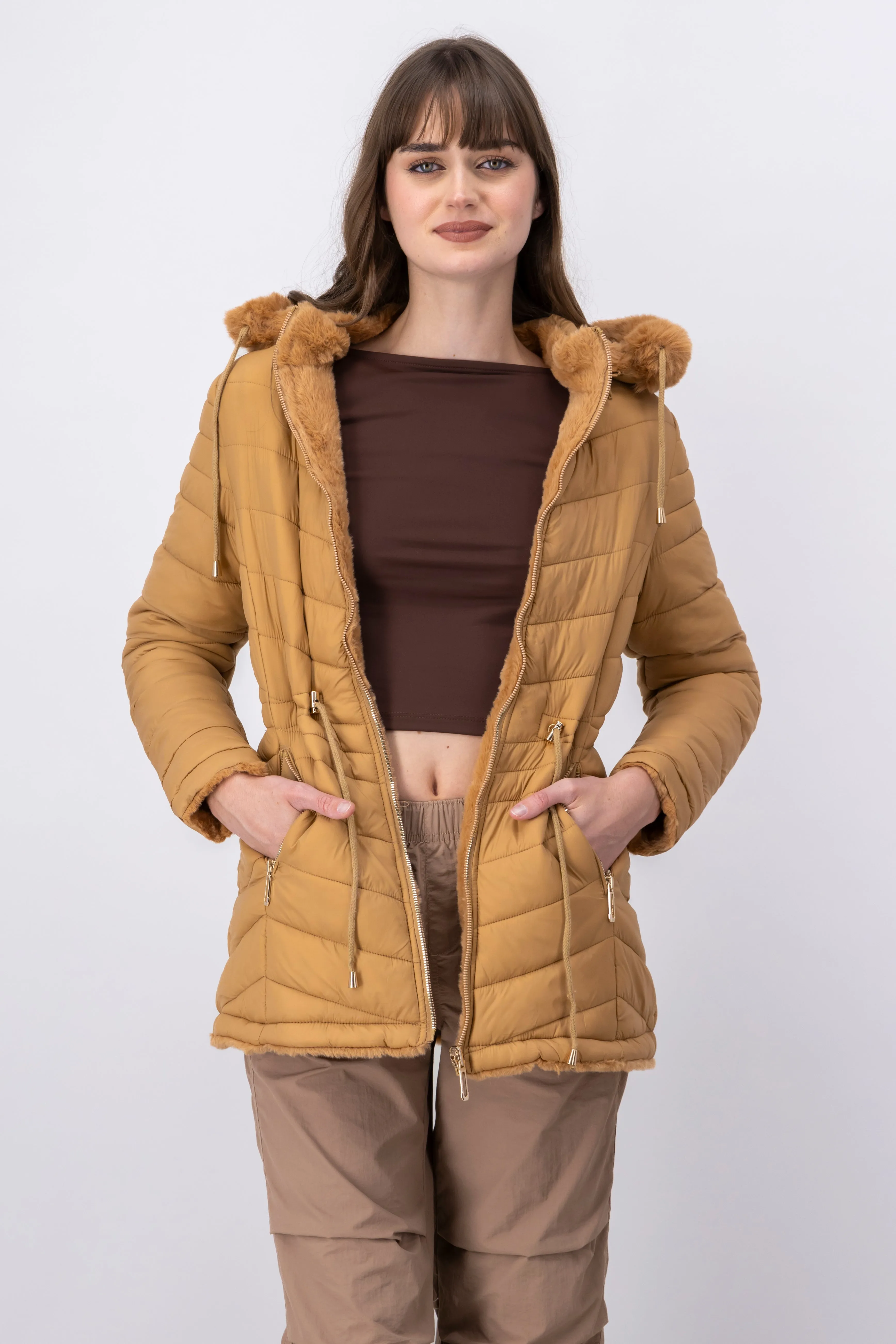 Chamarra larga capitonada sold by Shasa