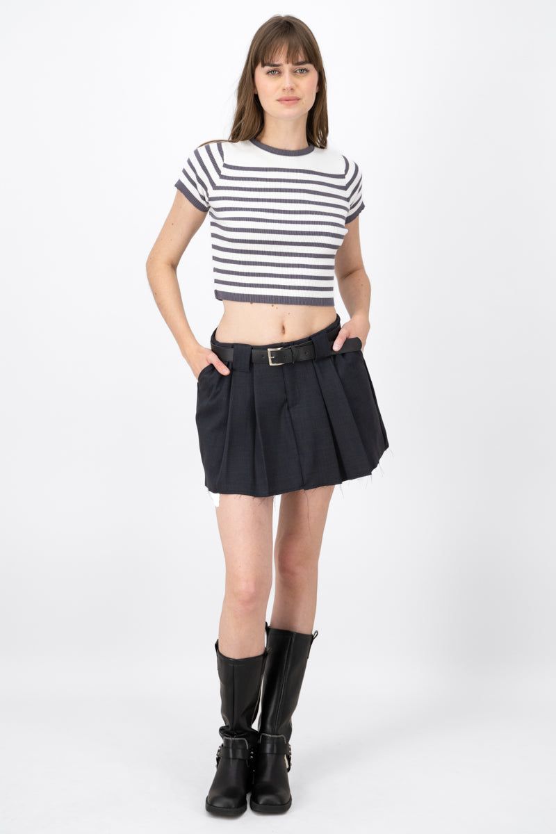 Falda Mini Tablas Detalle Cinturon sold by Shasa
