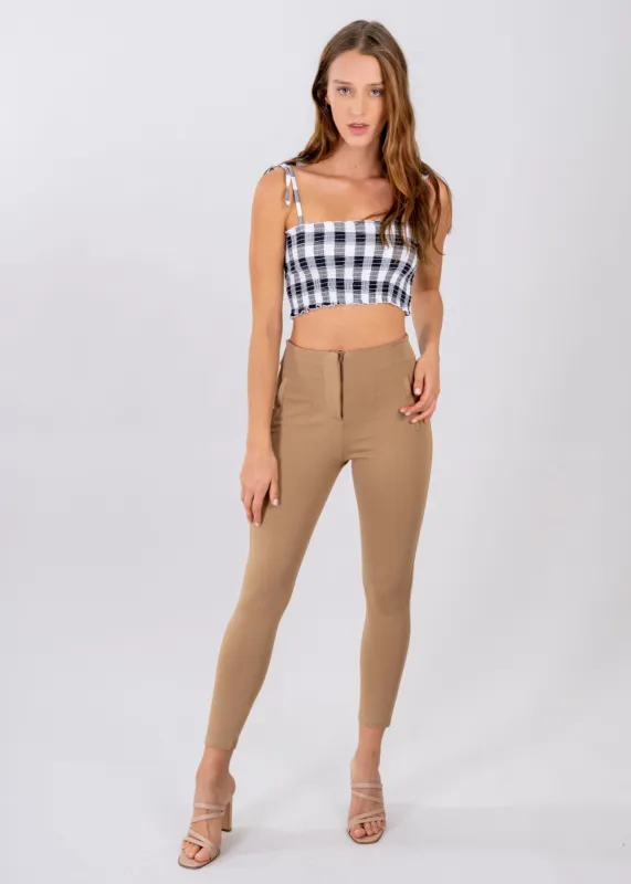 Pantalón Skinny Cintura Alta Pinzas sold by Shasa