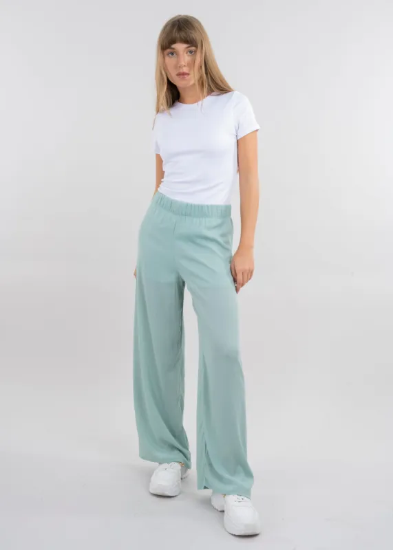 Pantalón  amplio sold by Shasa