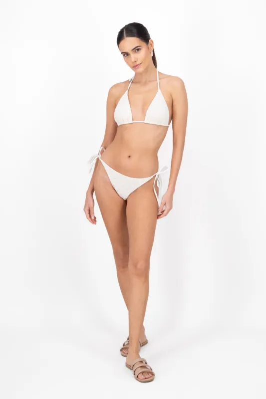 Traje de baño textura flores con pareo made by Shasa