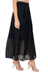 Falda midi tableada mesh sold by Shasa